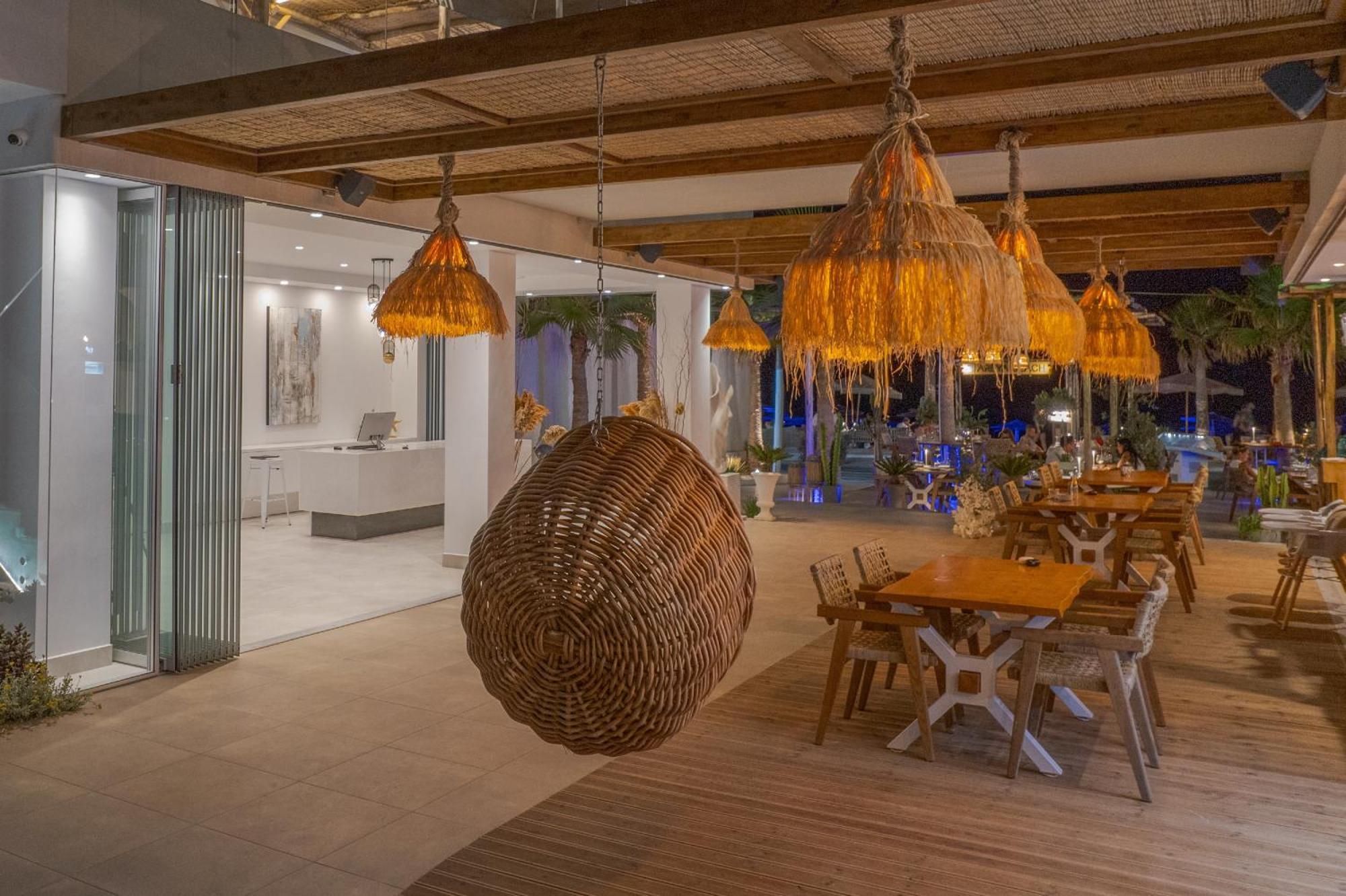 Galazio Hersonissos (Crete)