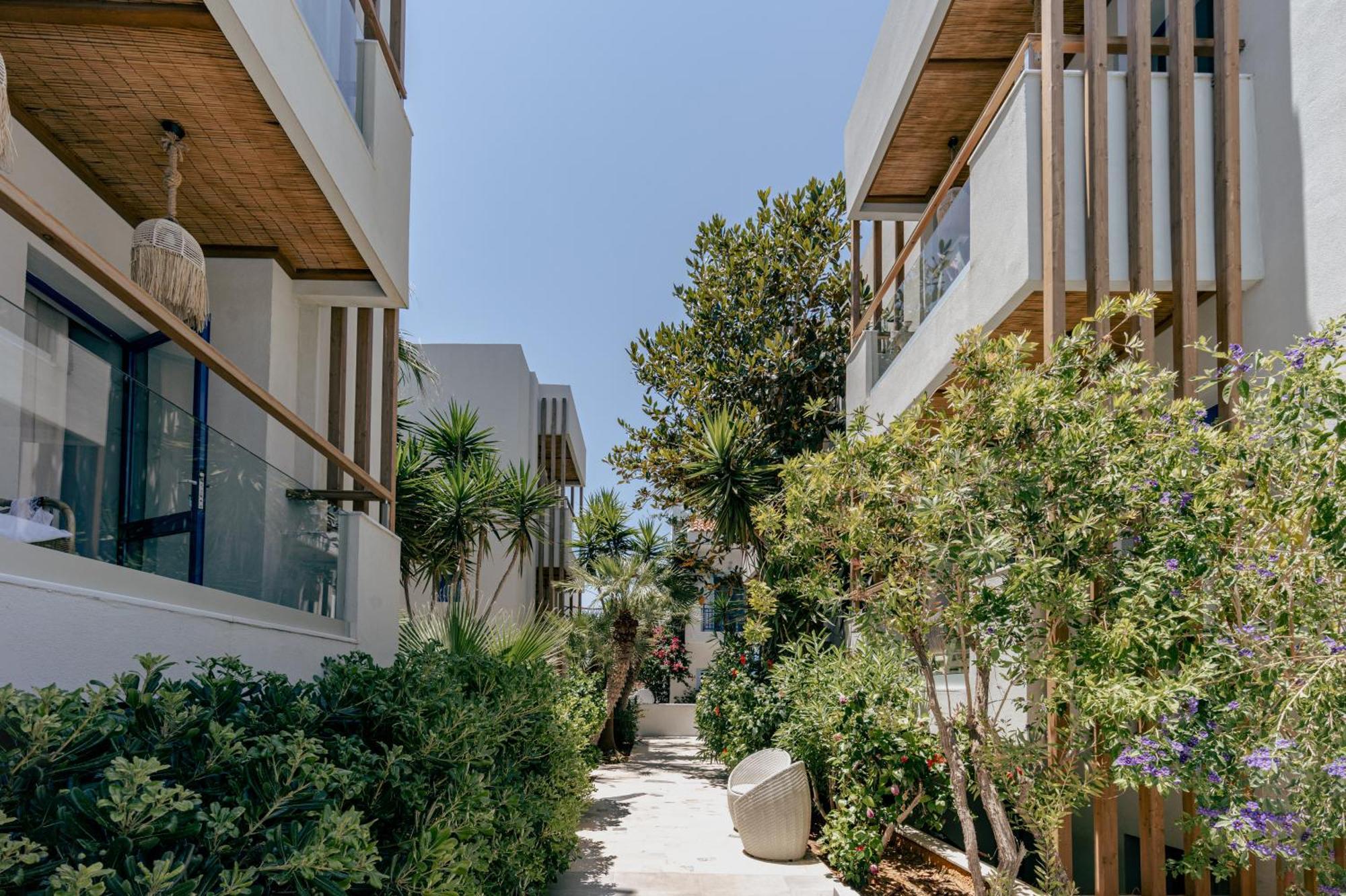 Galazio Aparthotel 4*