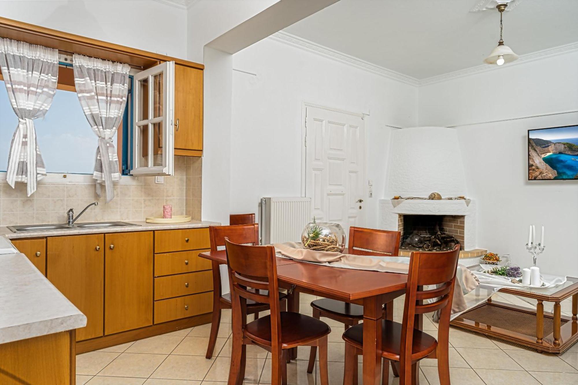St. Harry's Windmill Apartment