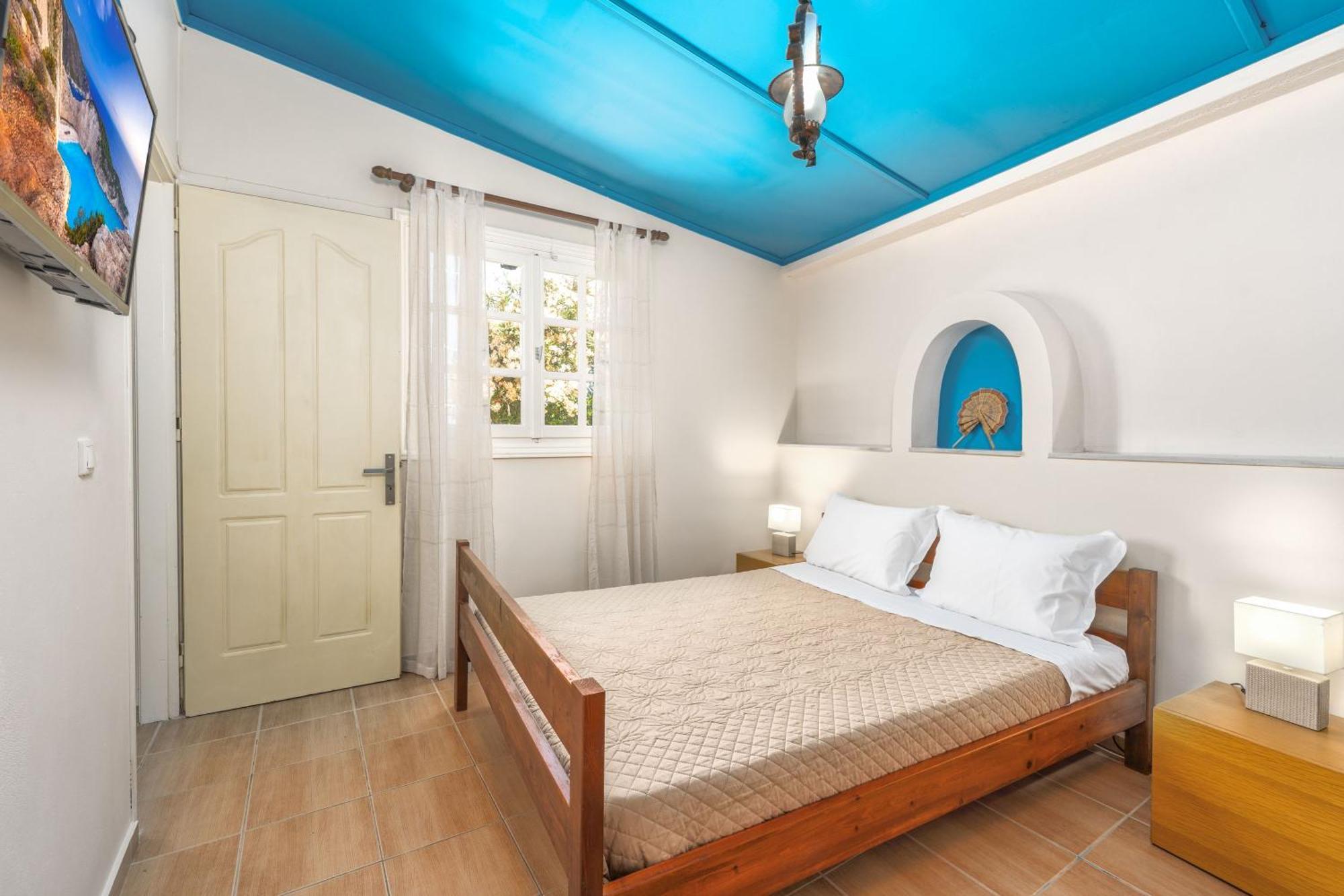 St. Harry's Windmill Apartment