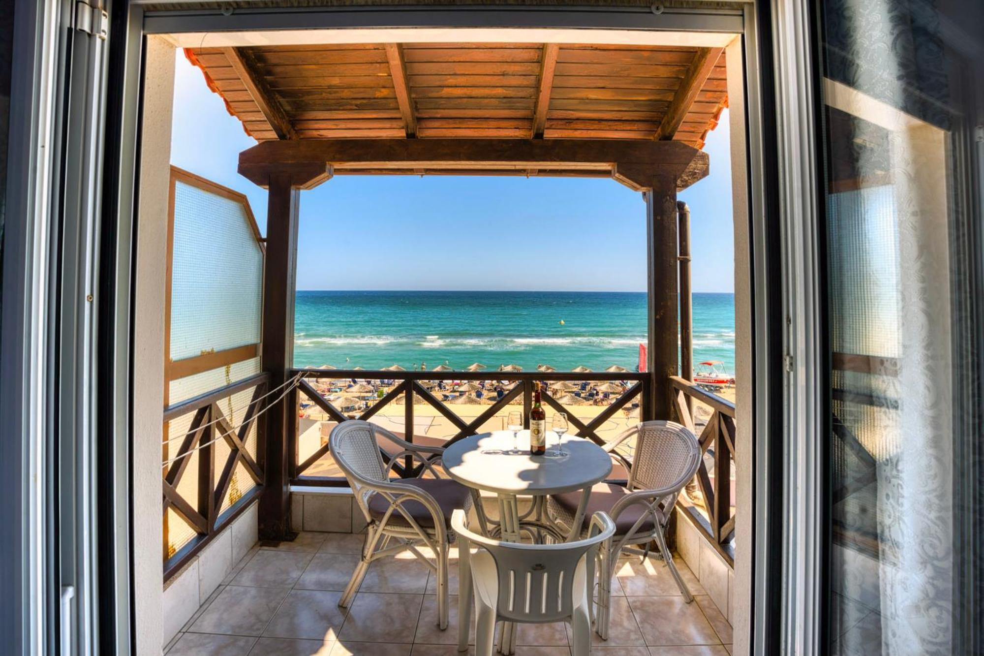 Aparthotel Troulis Seaside