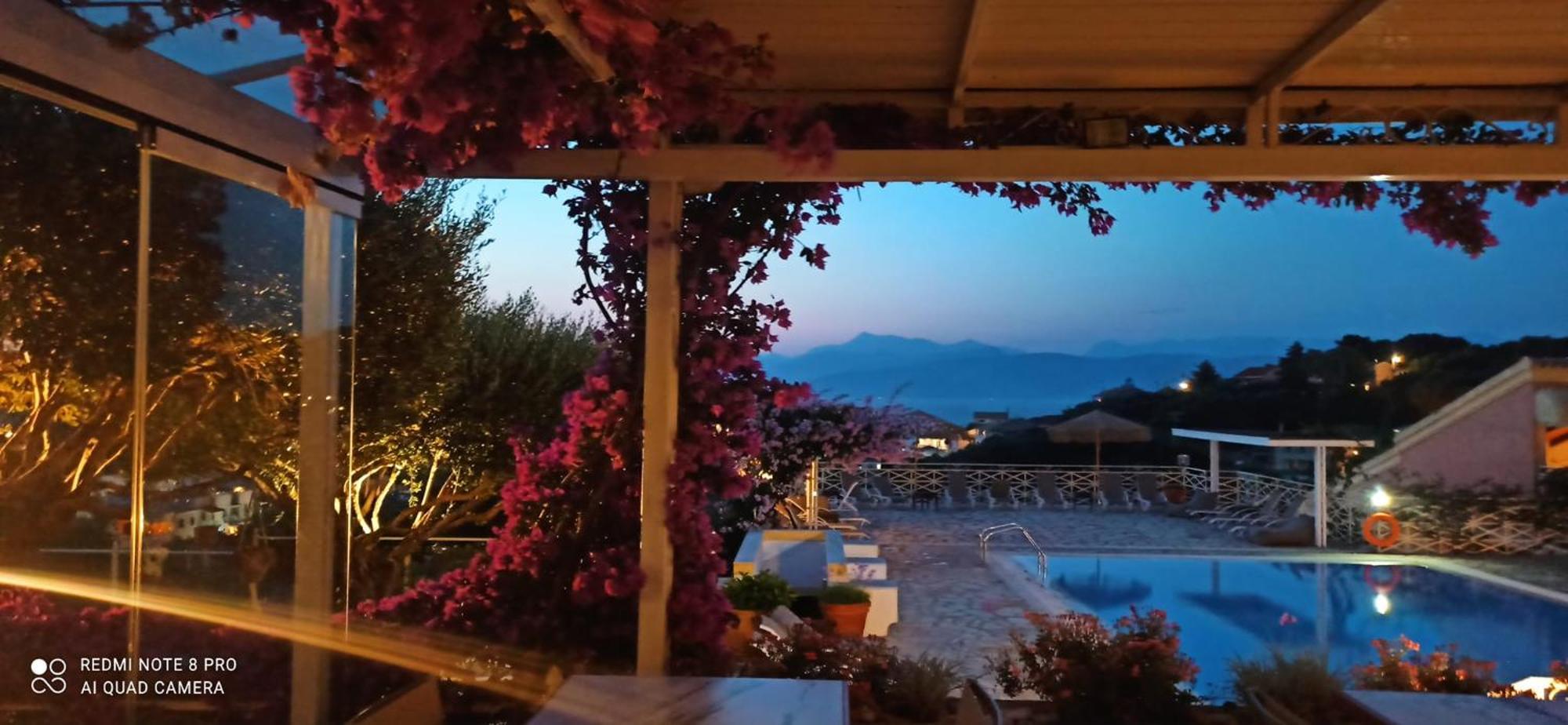 Hill Lofos Hotel