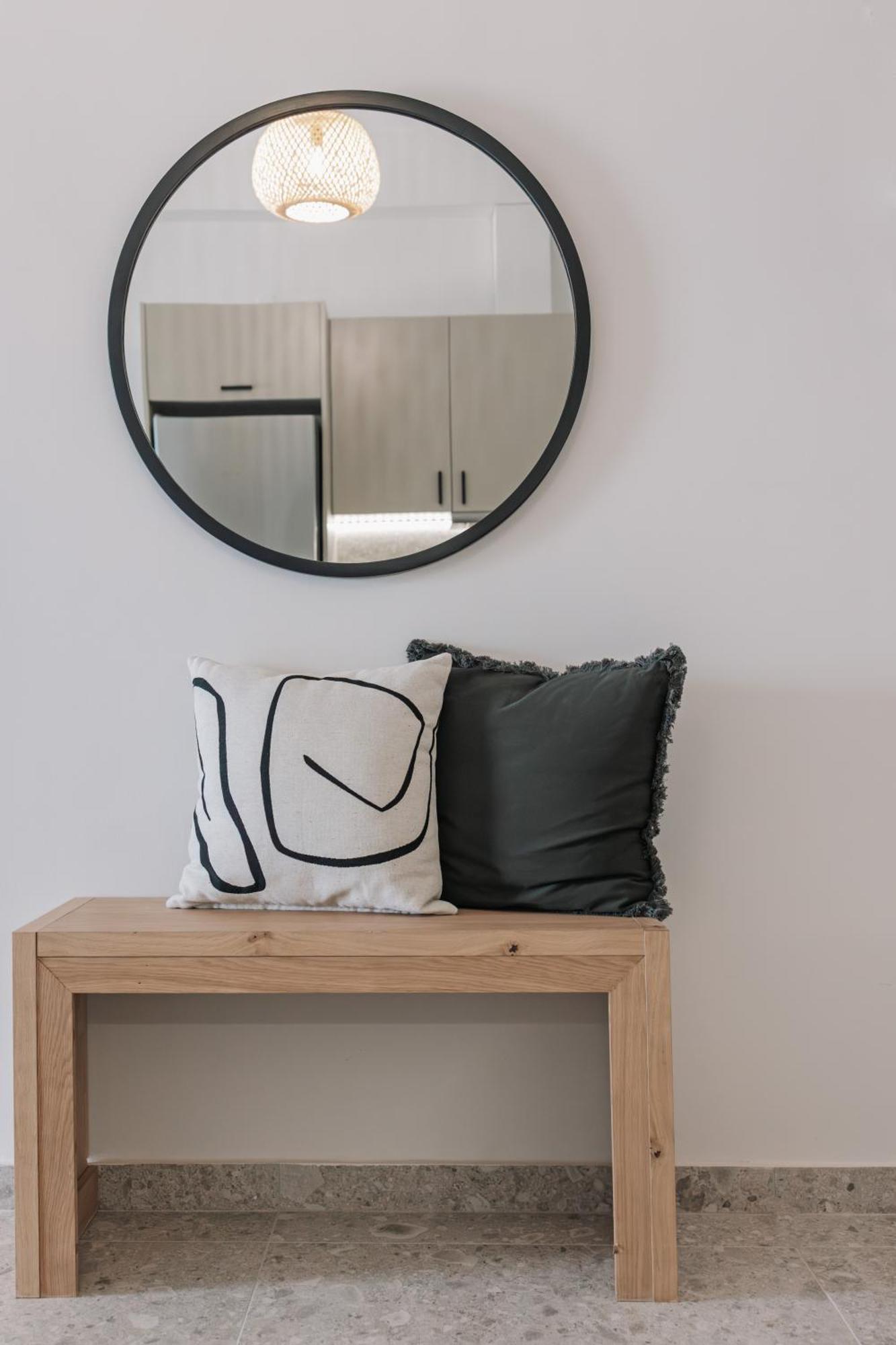 La Apartment *
