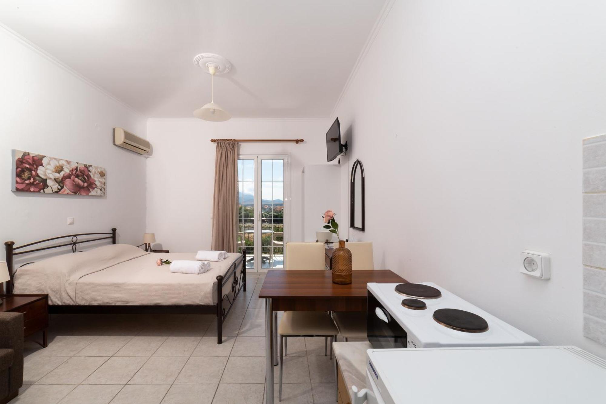 Aspasia Apartment *