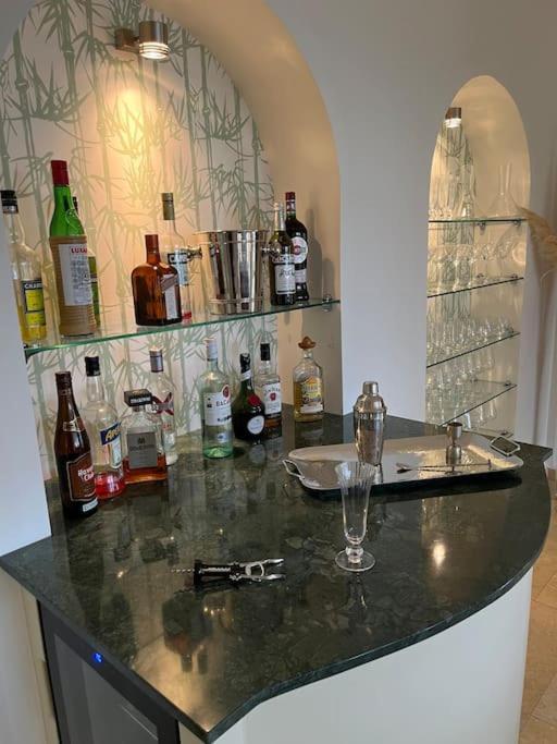Villa Staffed, Unique And Luxurious Coastal In Beautiful Anidri,