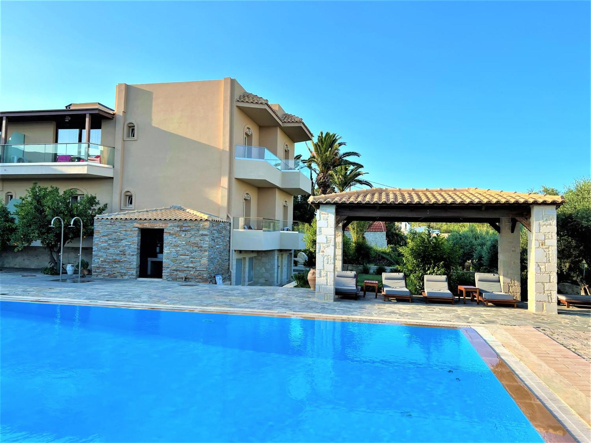 Lili Hotel Gazi