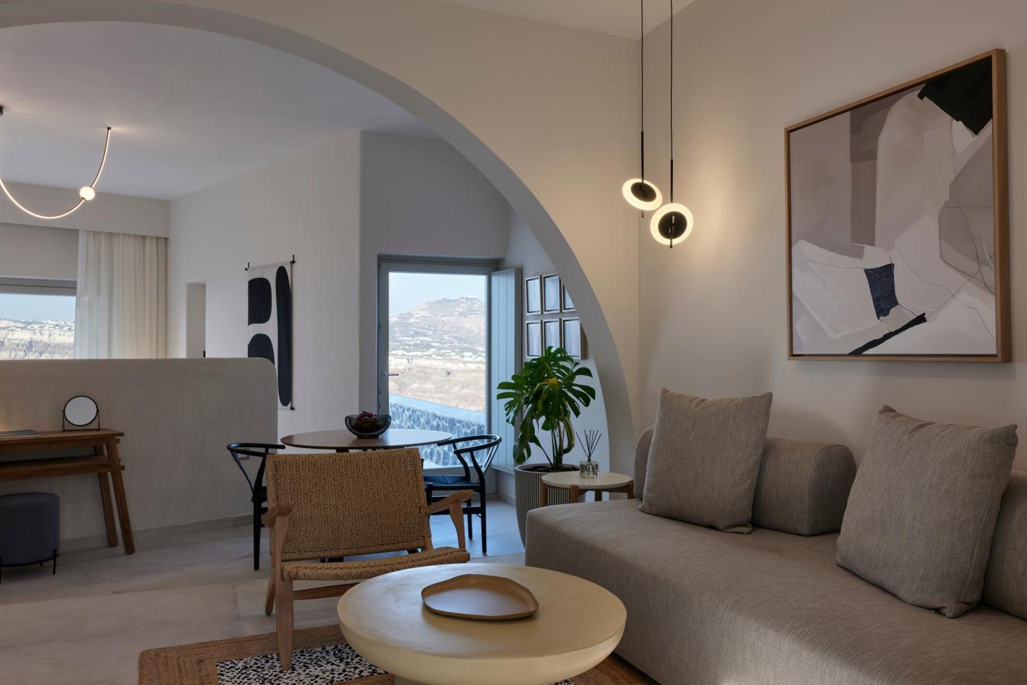 Apanemo & Akrotiri (Santorini)