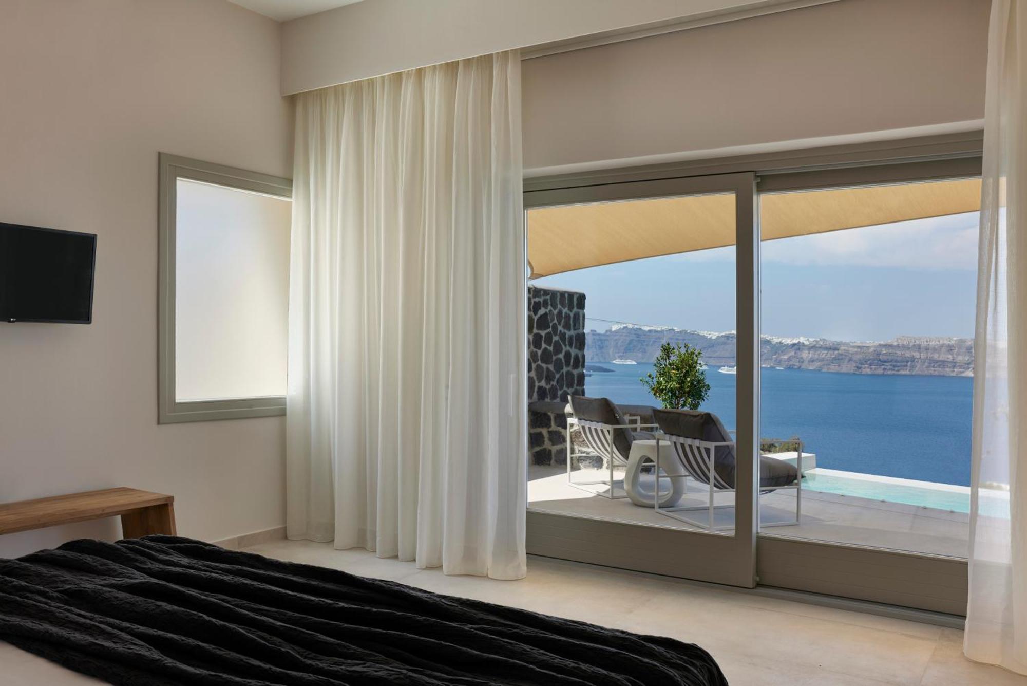Apanemo & 3* Akrotiri (Santorini)