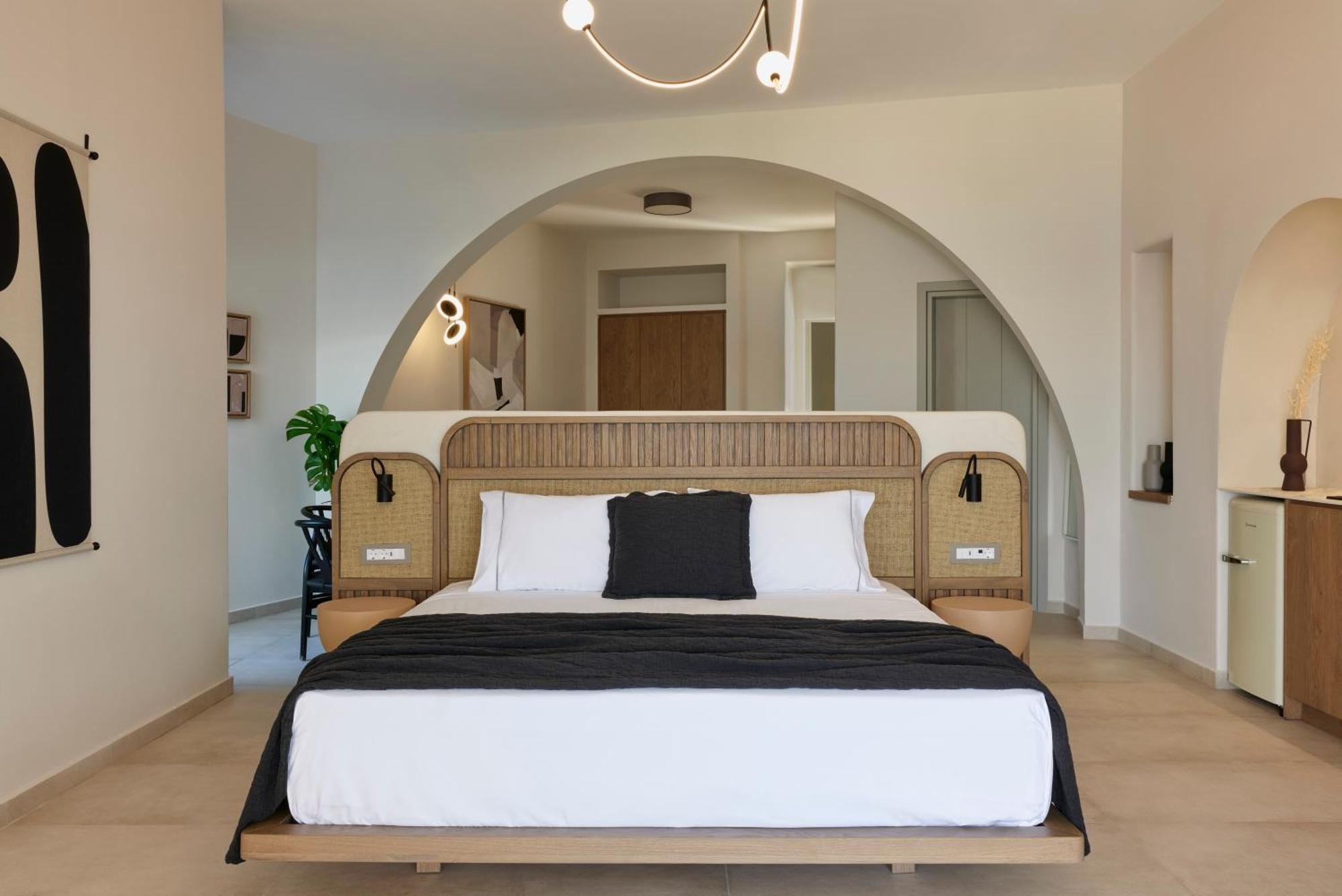 Apanemo & 3* Akrotiri (Santorini)