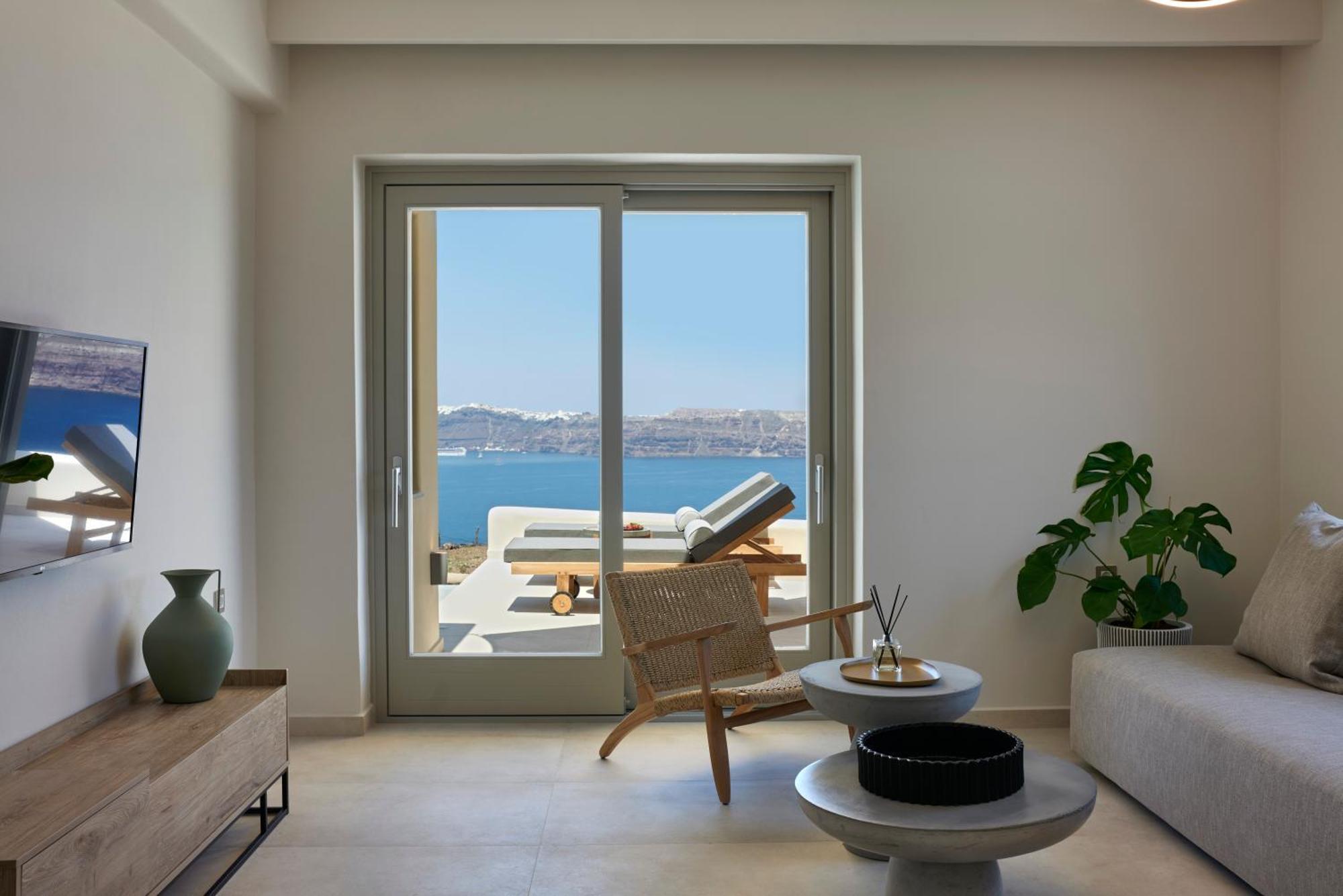 Apanemo & Hotel 3*