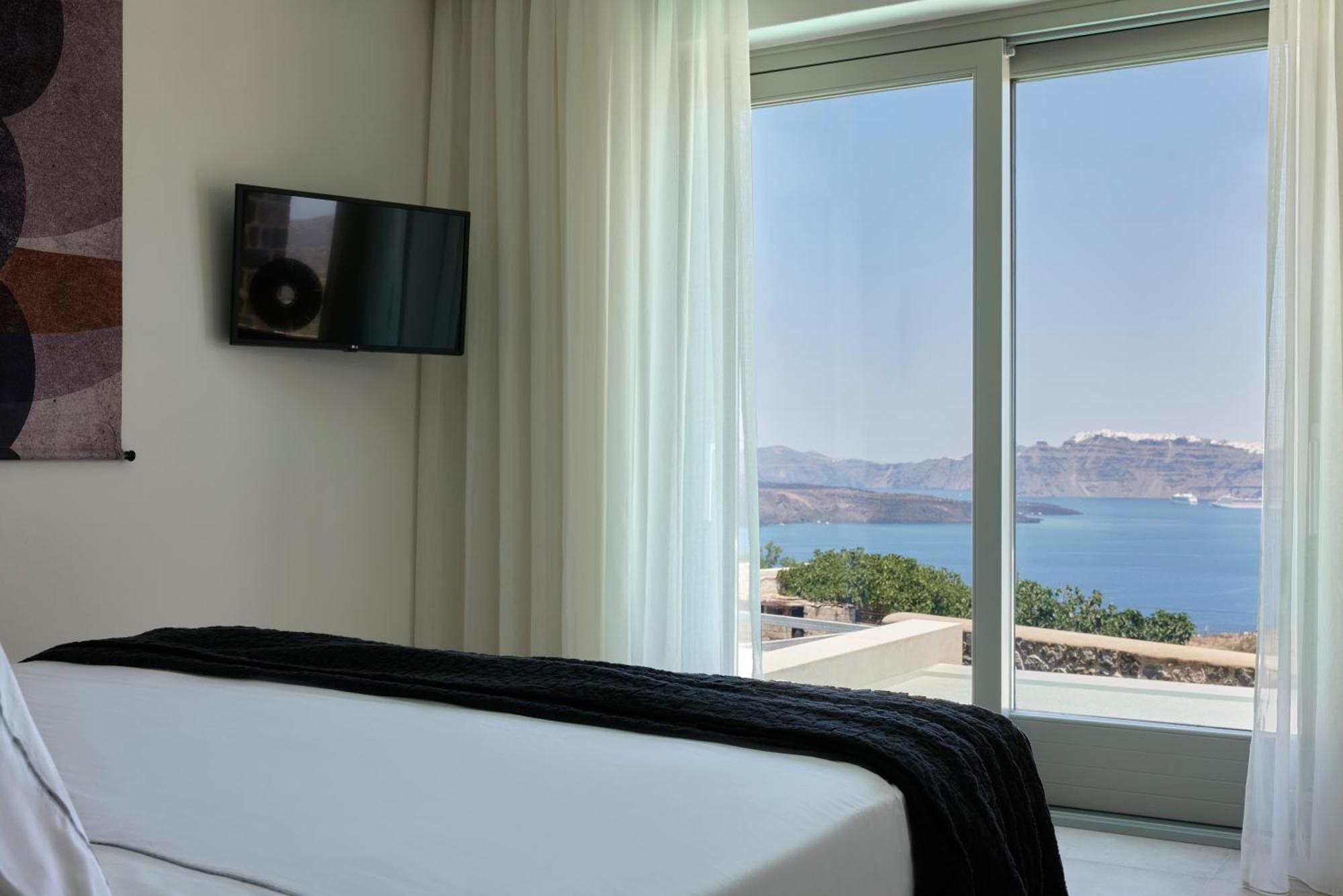Hotel Apanemo & Akrotiri (Santorini)