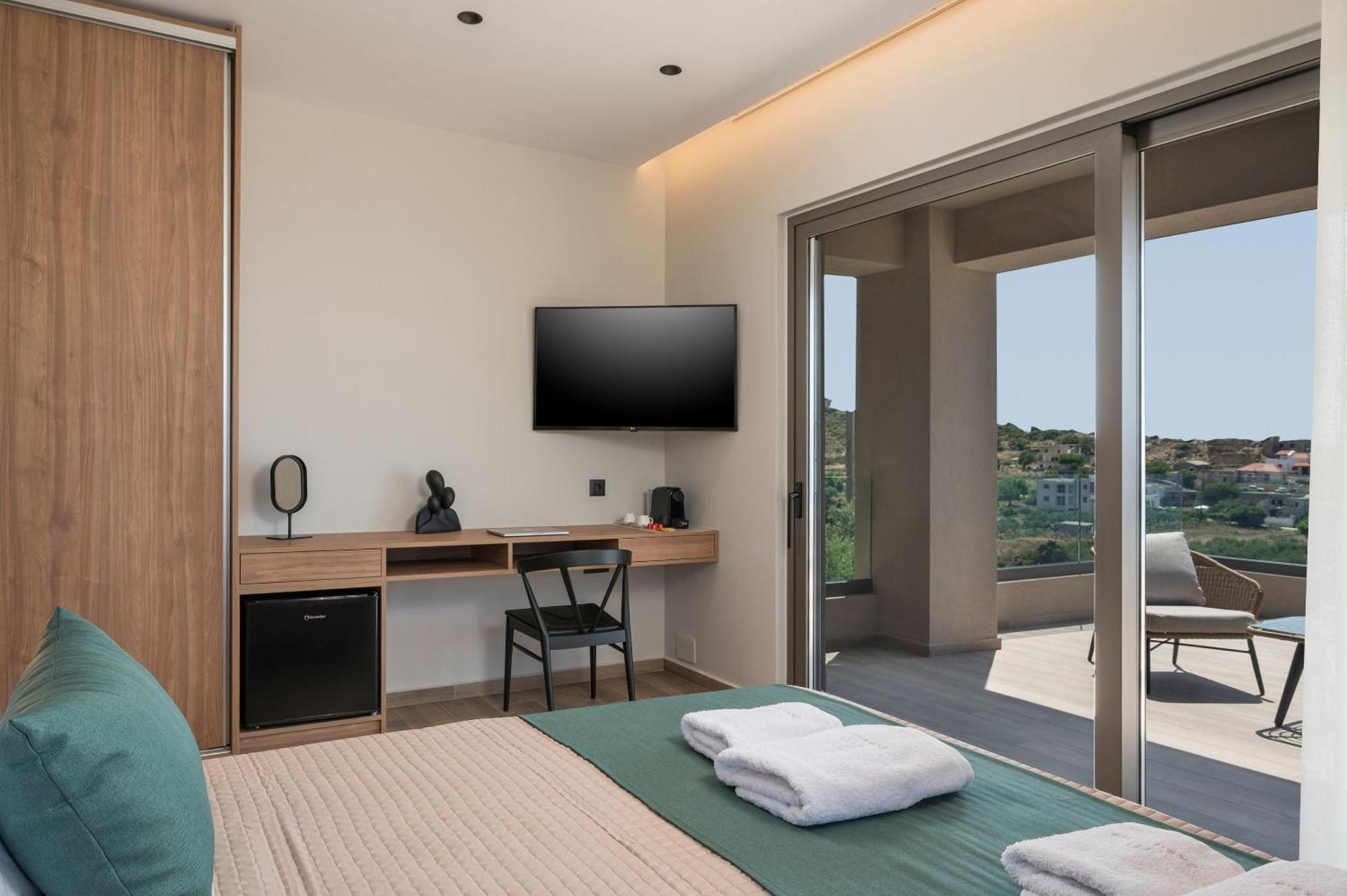 Villa Ekphrasis With Sea View And Jacuzzi *