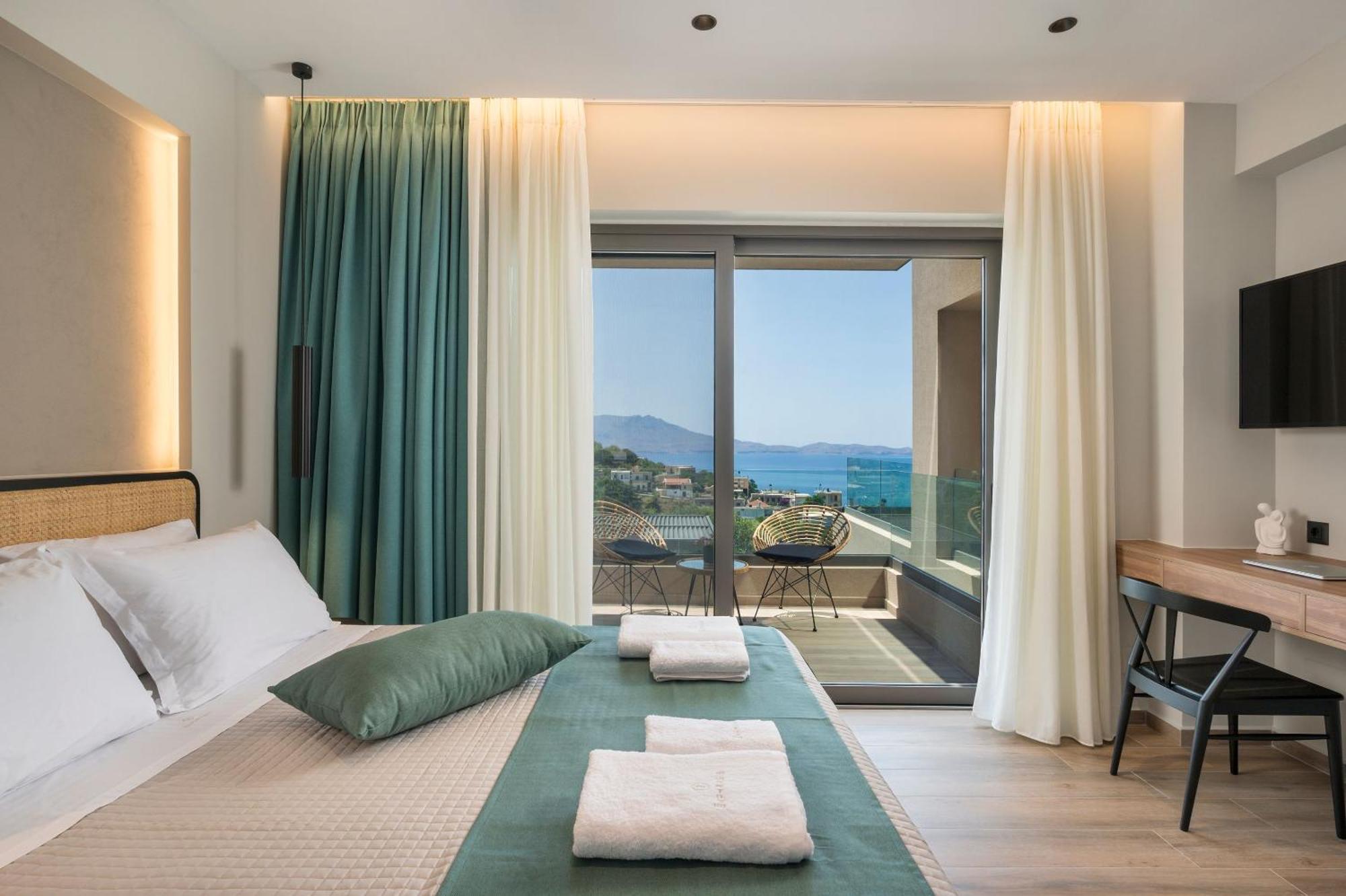 Villa Ekphrasis With Sea View And Jacuzzi