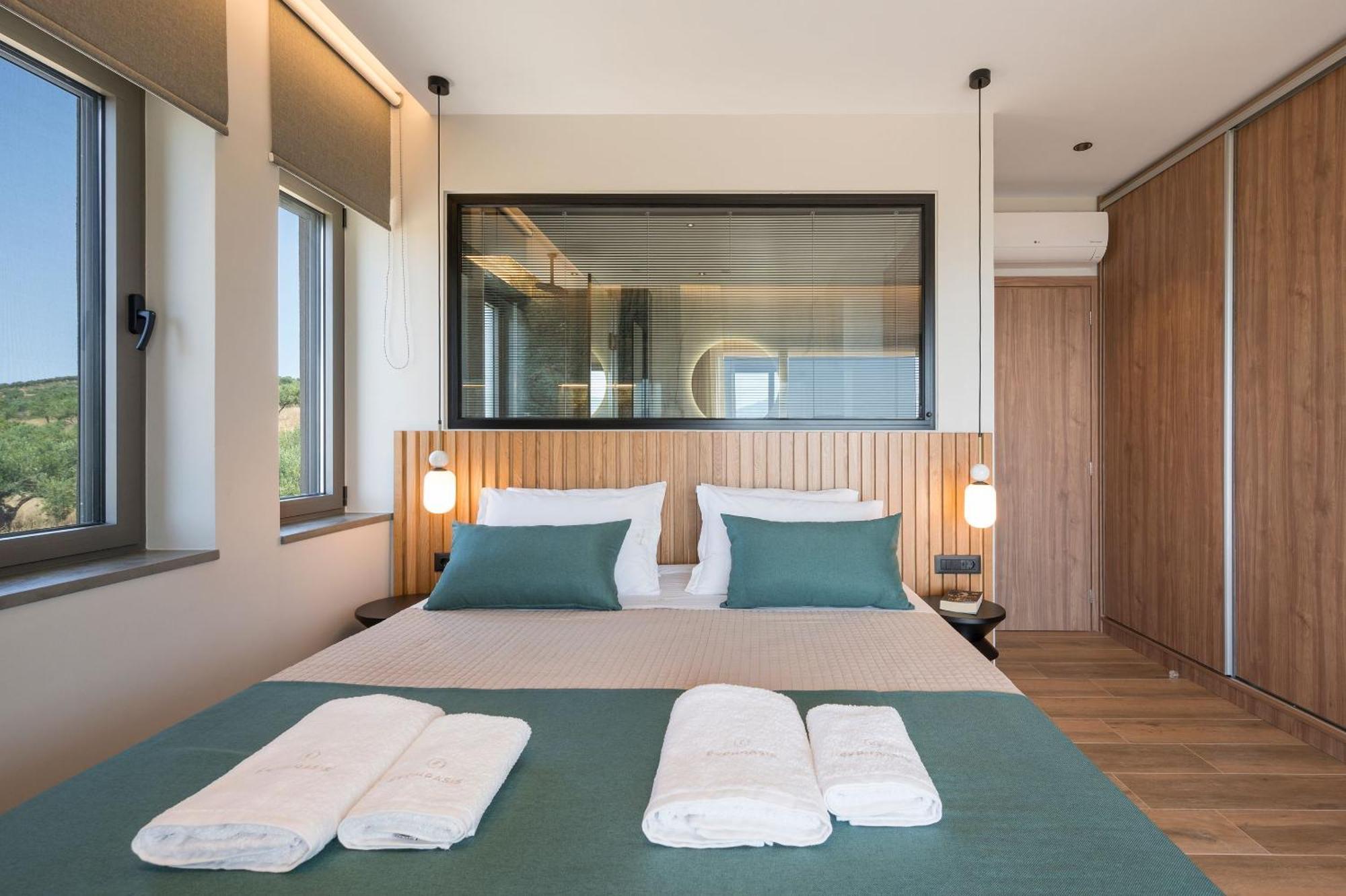 Villa Ekphrasis With Sea View And Jacuzzi Ravdhoukha