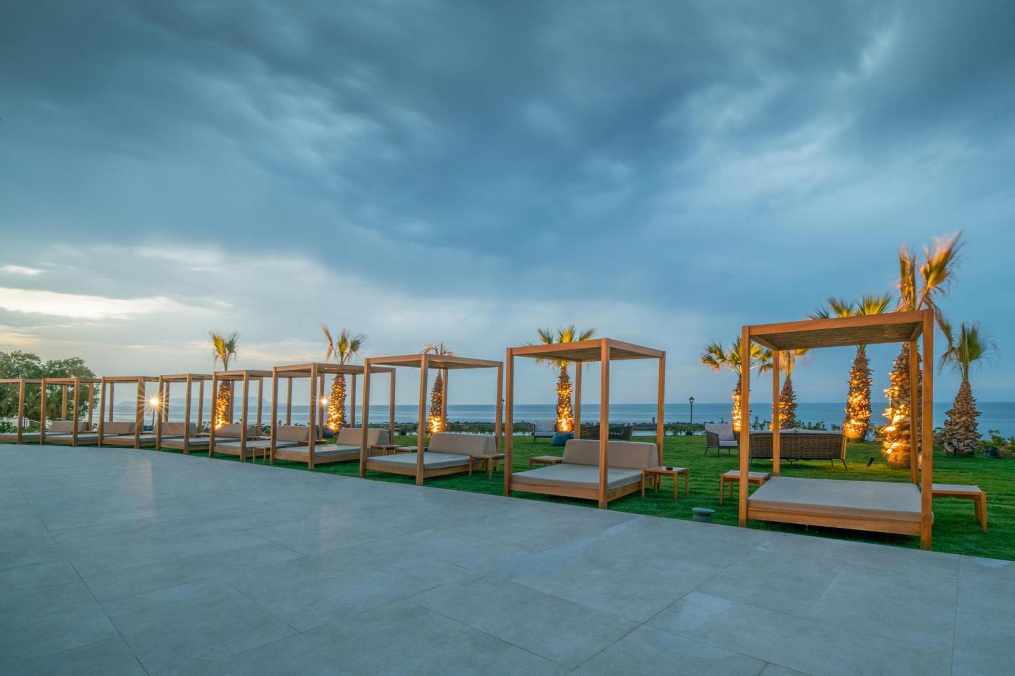 Senseana Sea Side & Aquadventure 5*