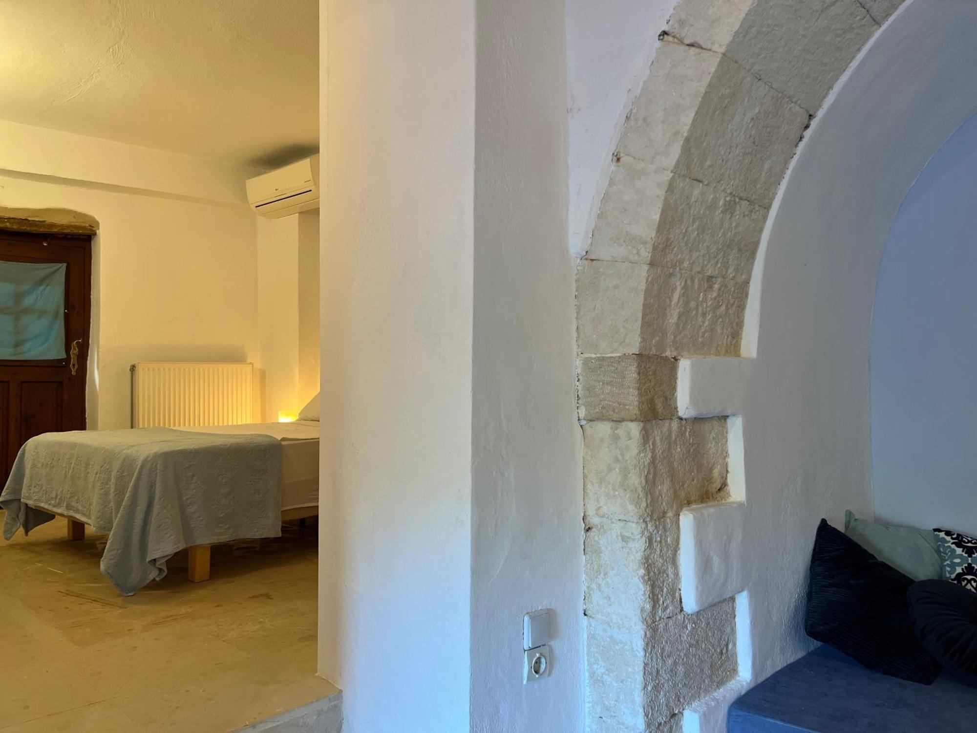 Monastiriako * Giannoudi (Crete)