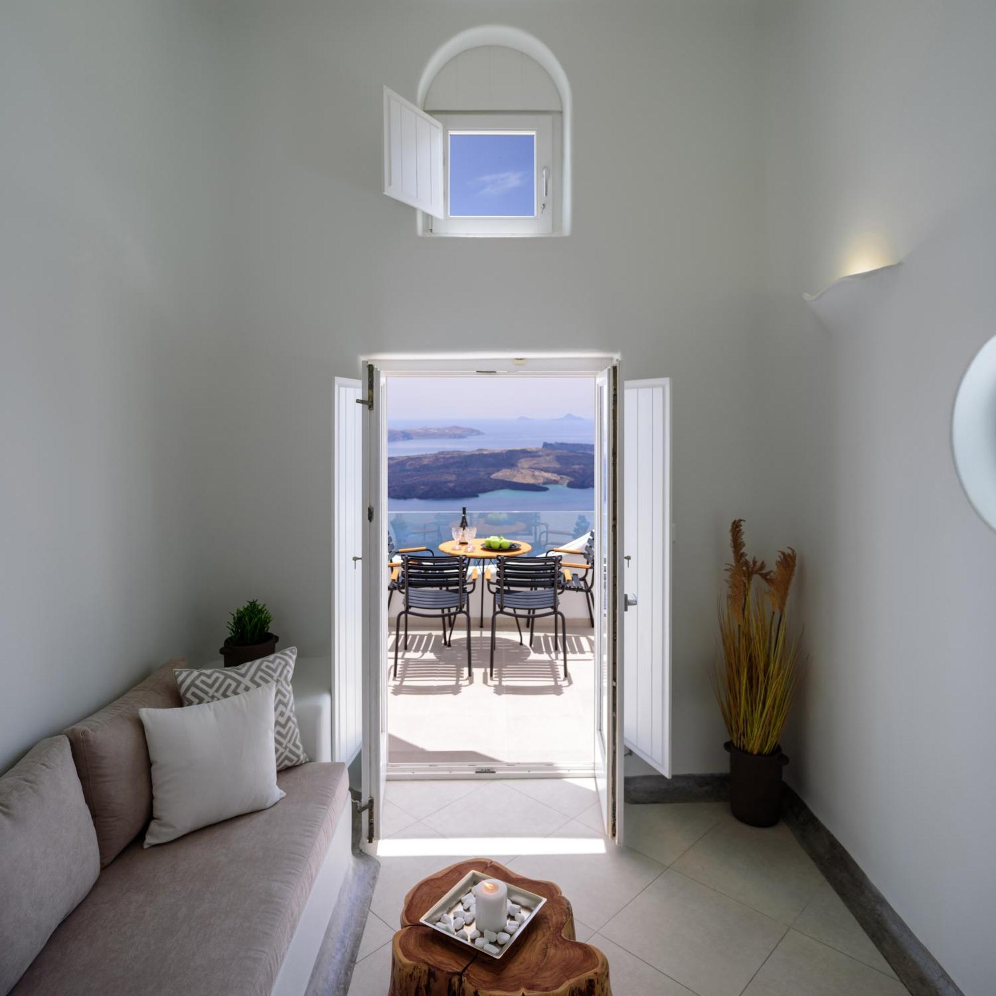 Aethria * Imerovigli (Santorini)