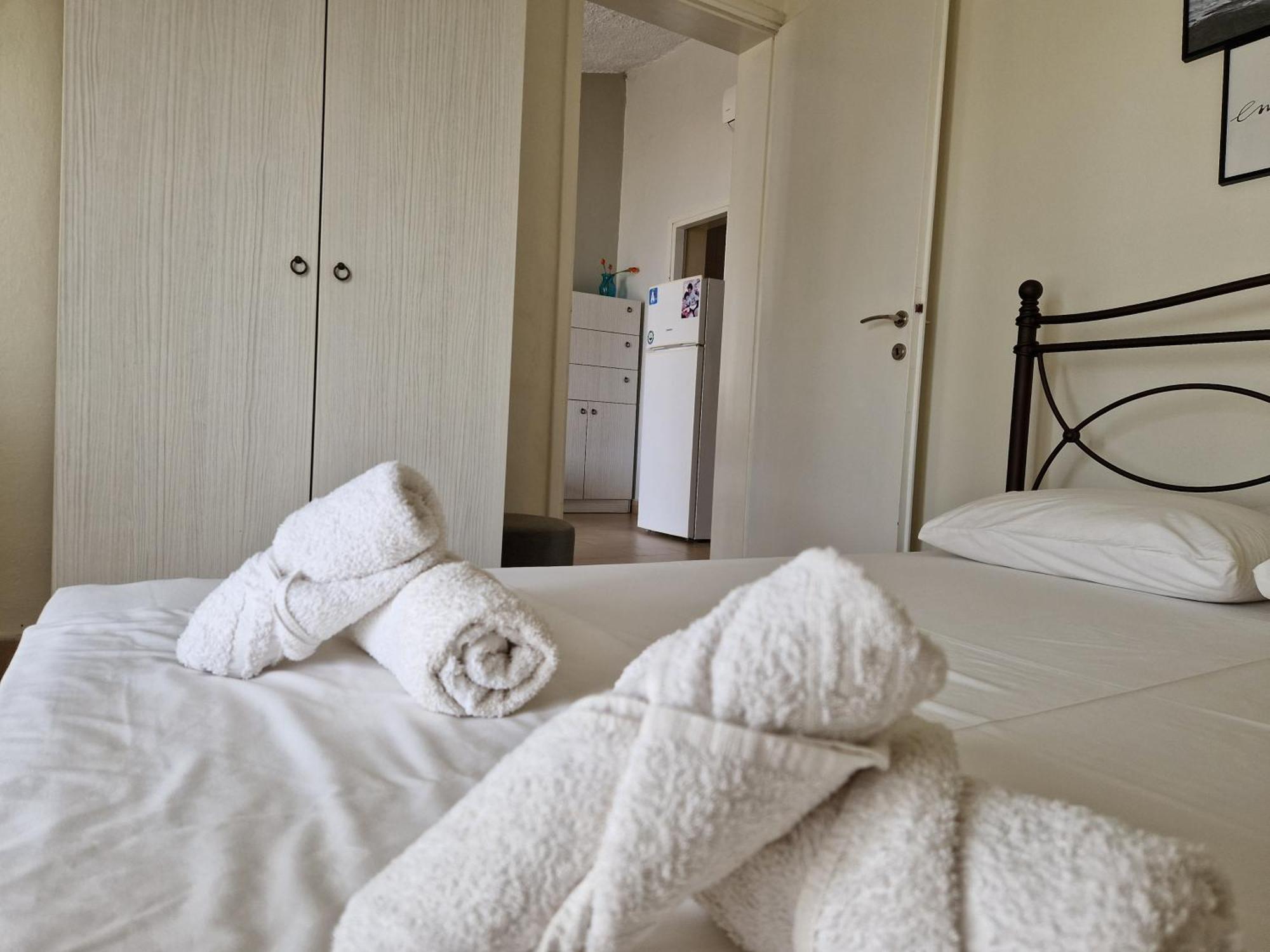 On The Wave Spitakia Sto Kyma Aparthotel