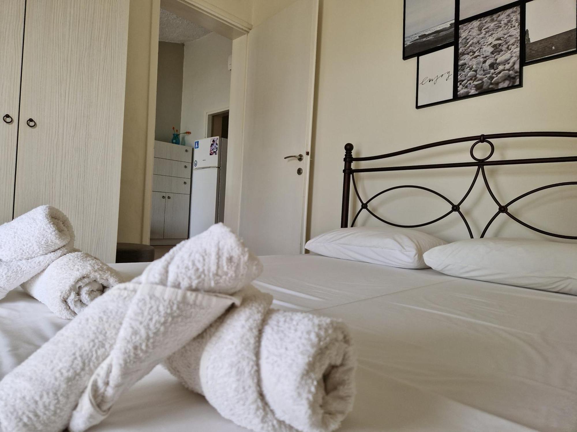 On The Wave Spitakia Sto Kyma Aparthotel