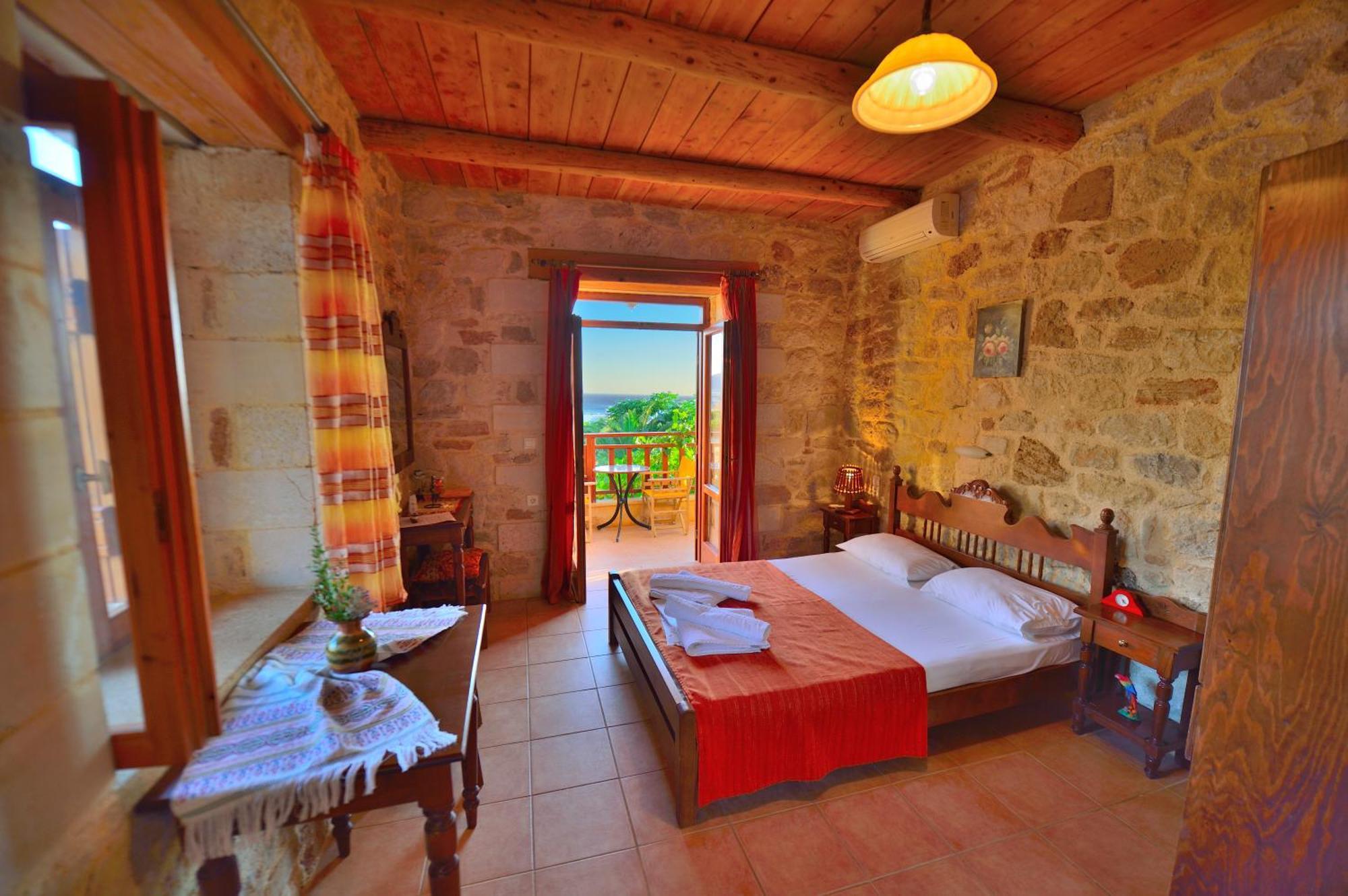 Golden Sun Apartment