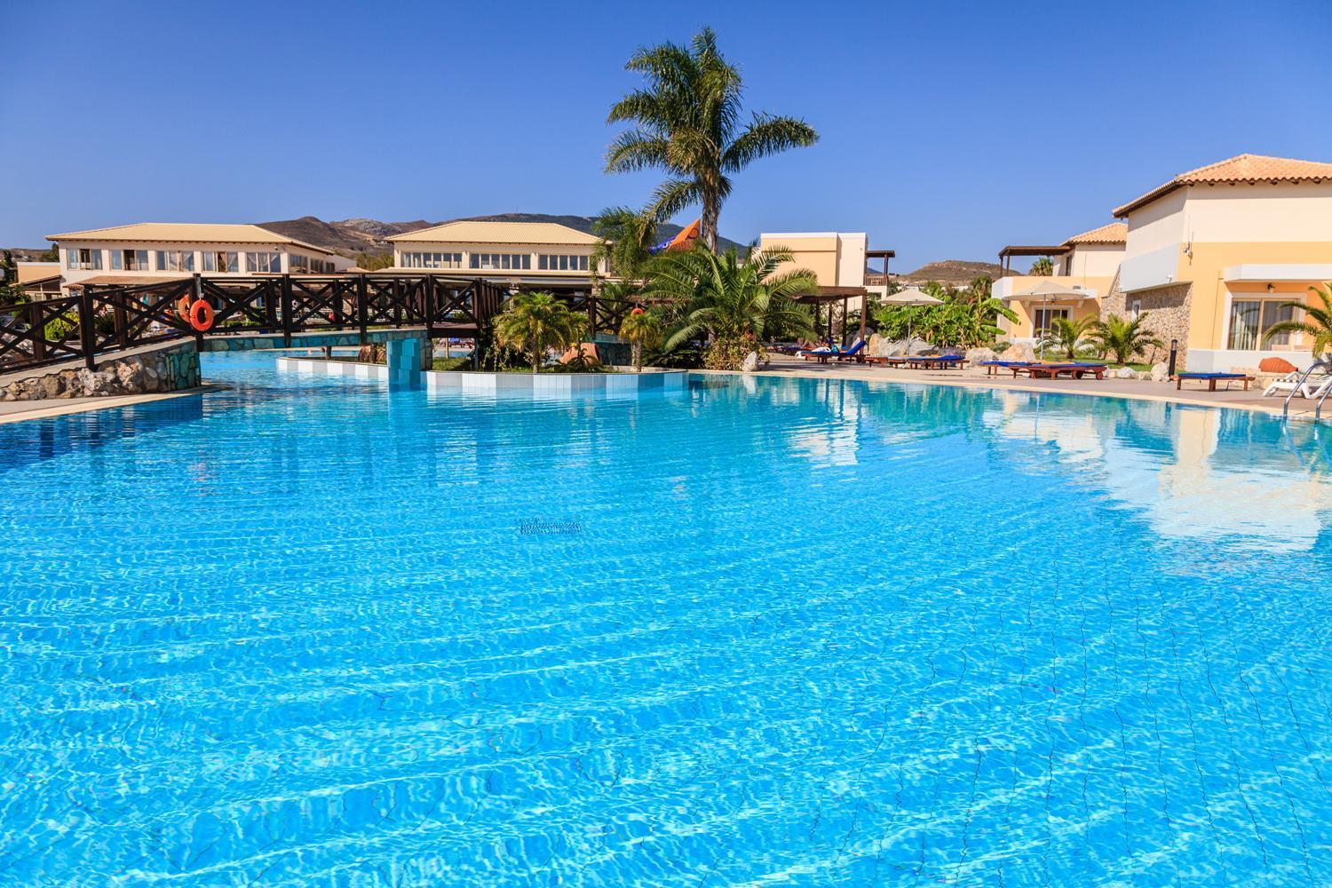 Resort Natura Park Village &
