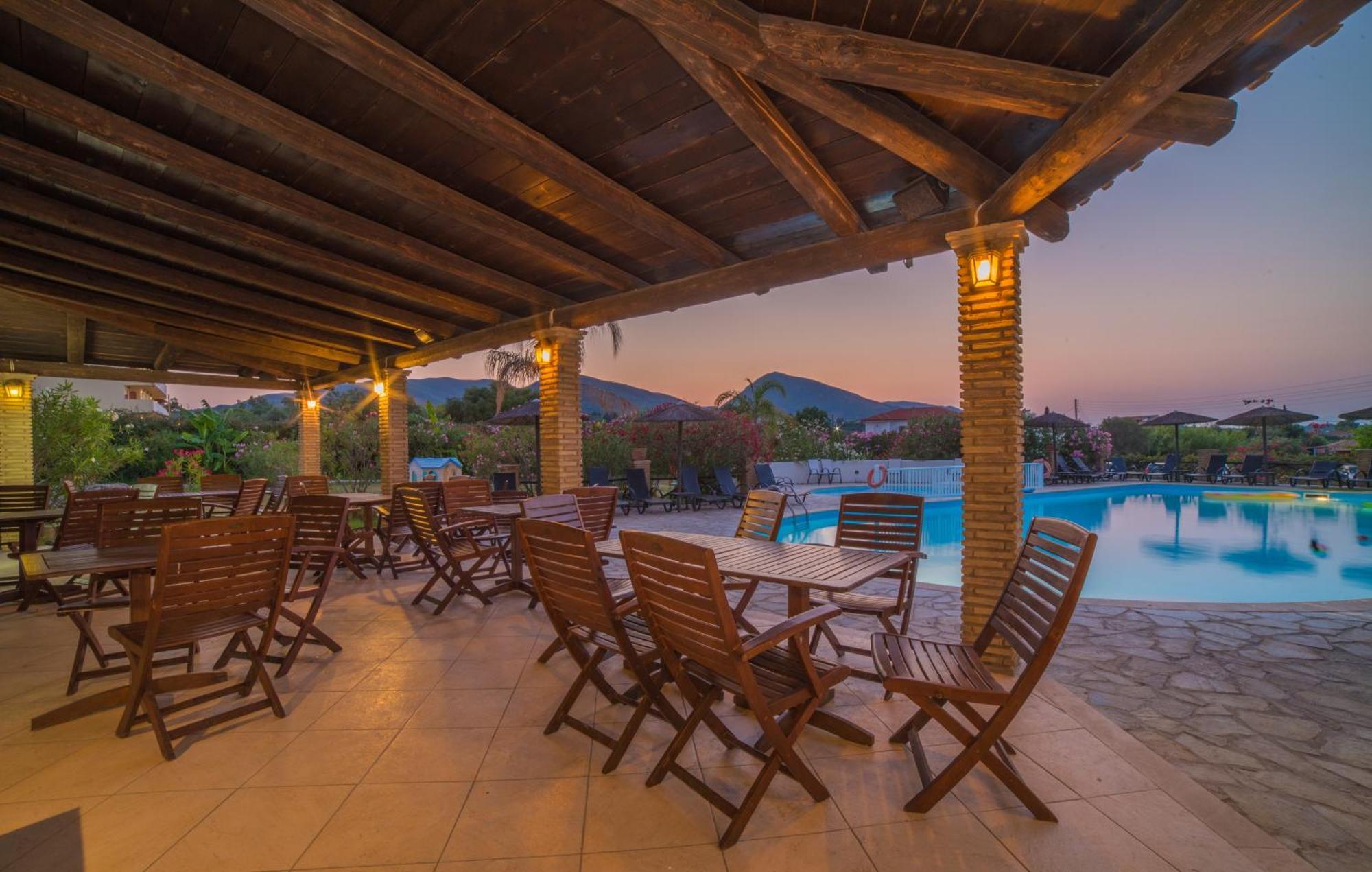 Hotel Porto Koukla Beach