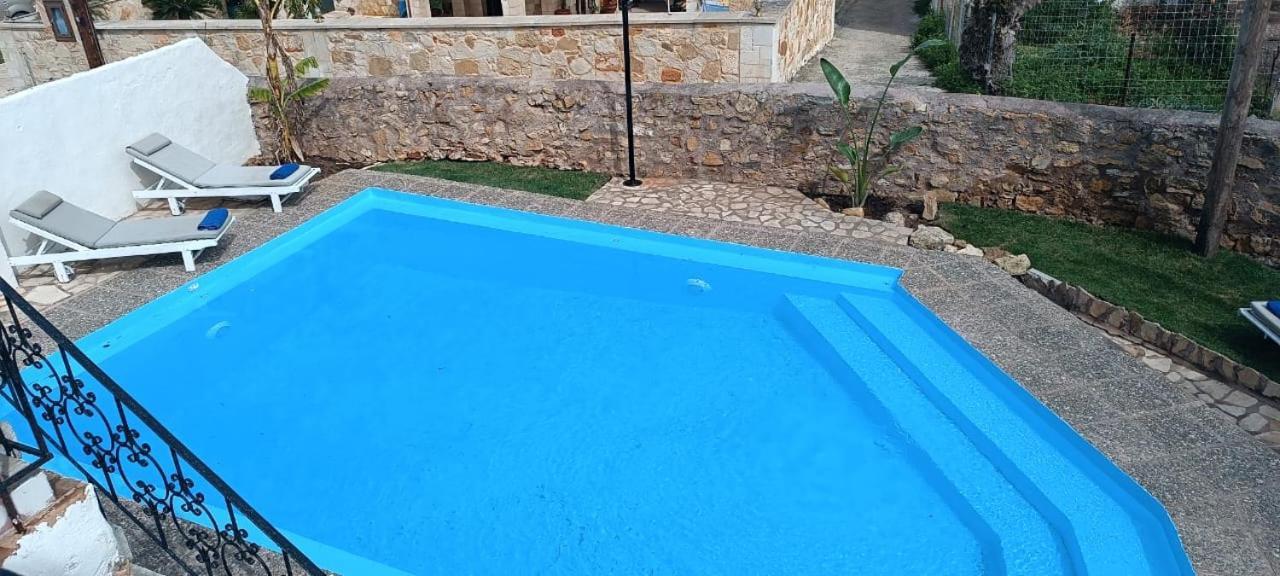 Lina Private Pool Villa
