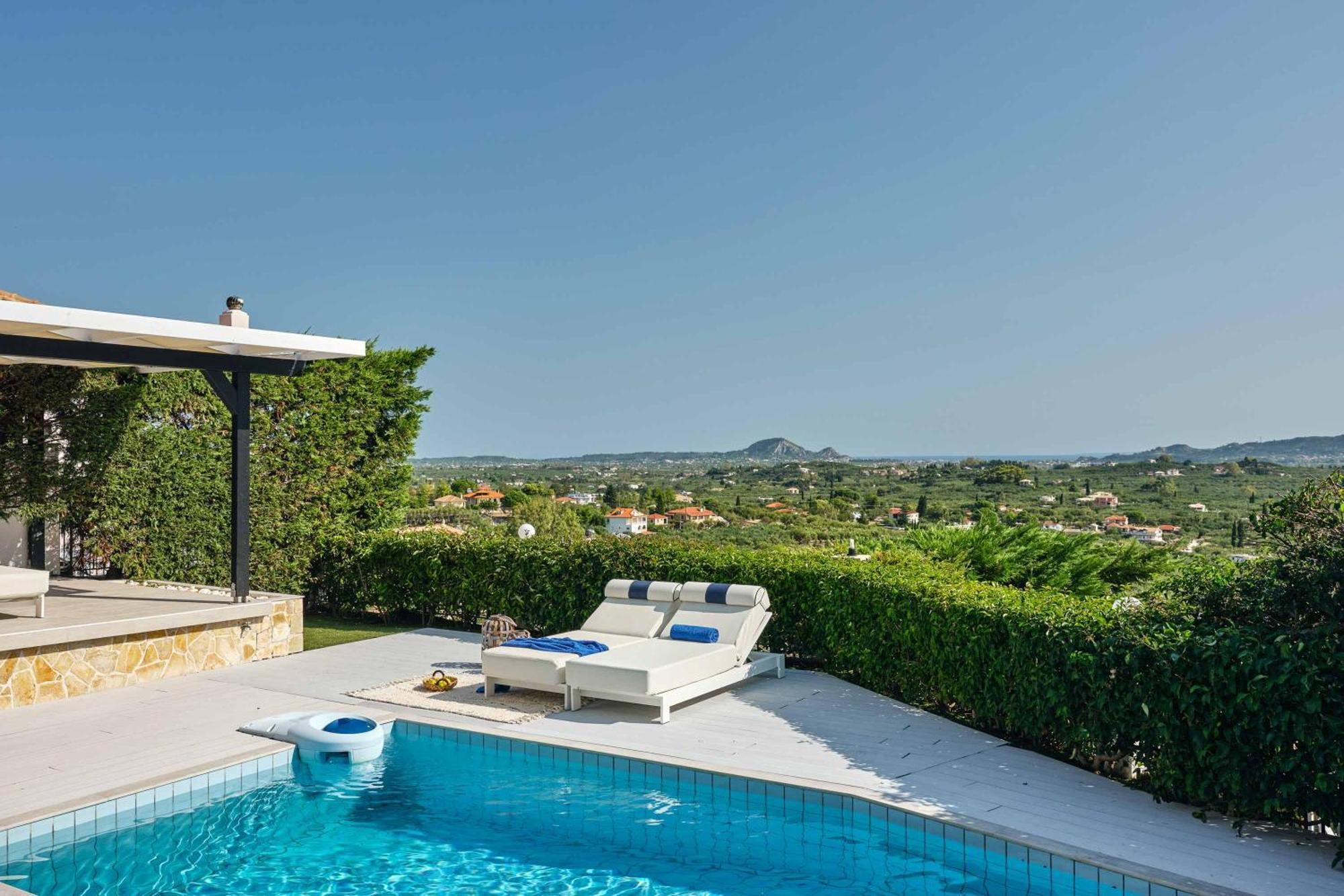 Sun View Villa *
