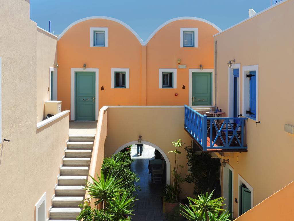 Sea Side Kamari (Santorini)