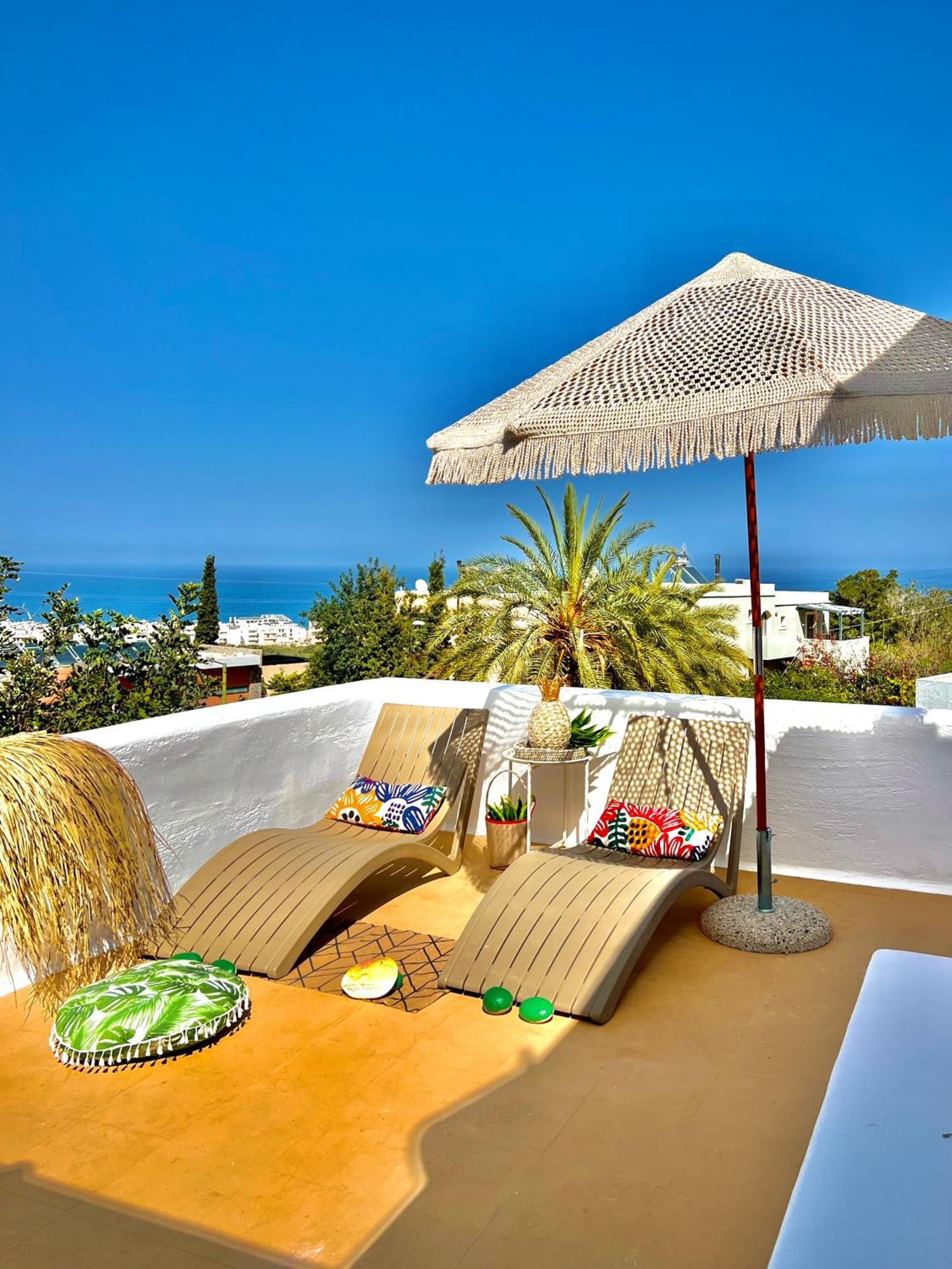 Island Away Chersonisos