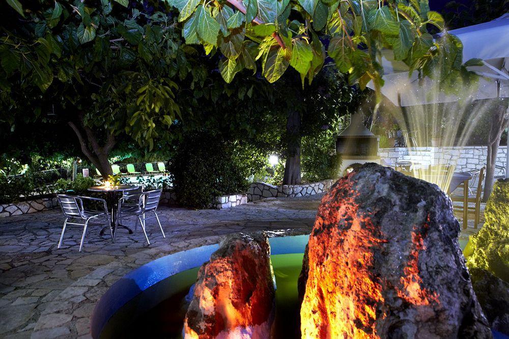 Dafnoudi Aparthotel 2*