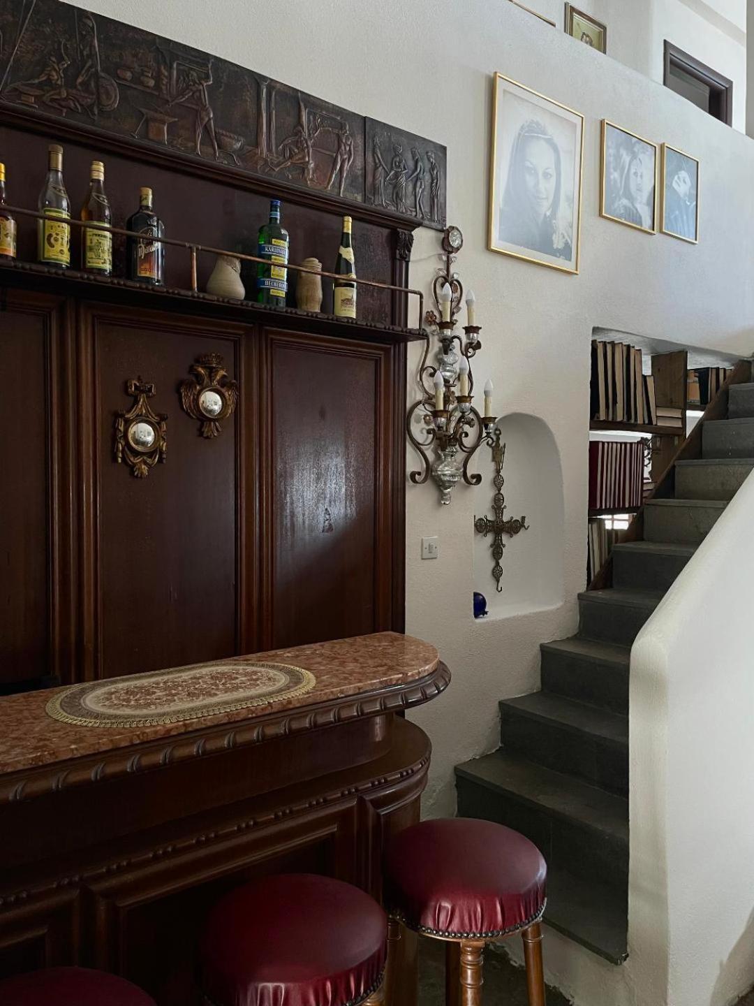 Olga & Villa Mola Kalyva