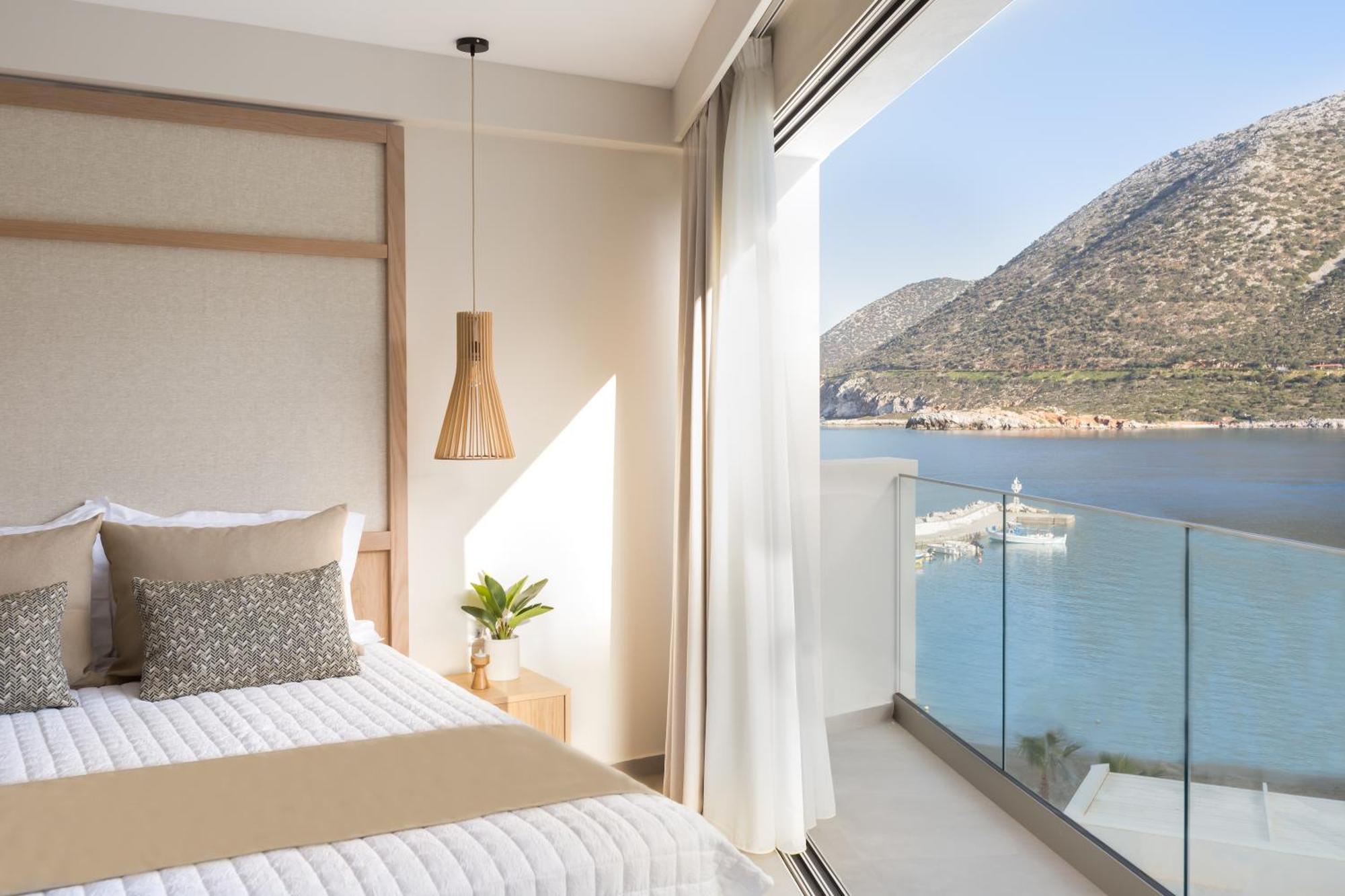 Villa Iris, Beachfront, With Jacuzzi, Up To 9 Guests, Mpali Beach, Rethymno! Bali (Crete)