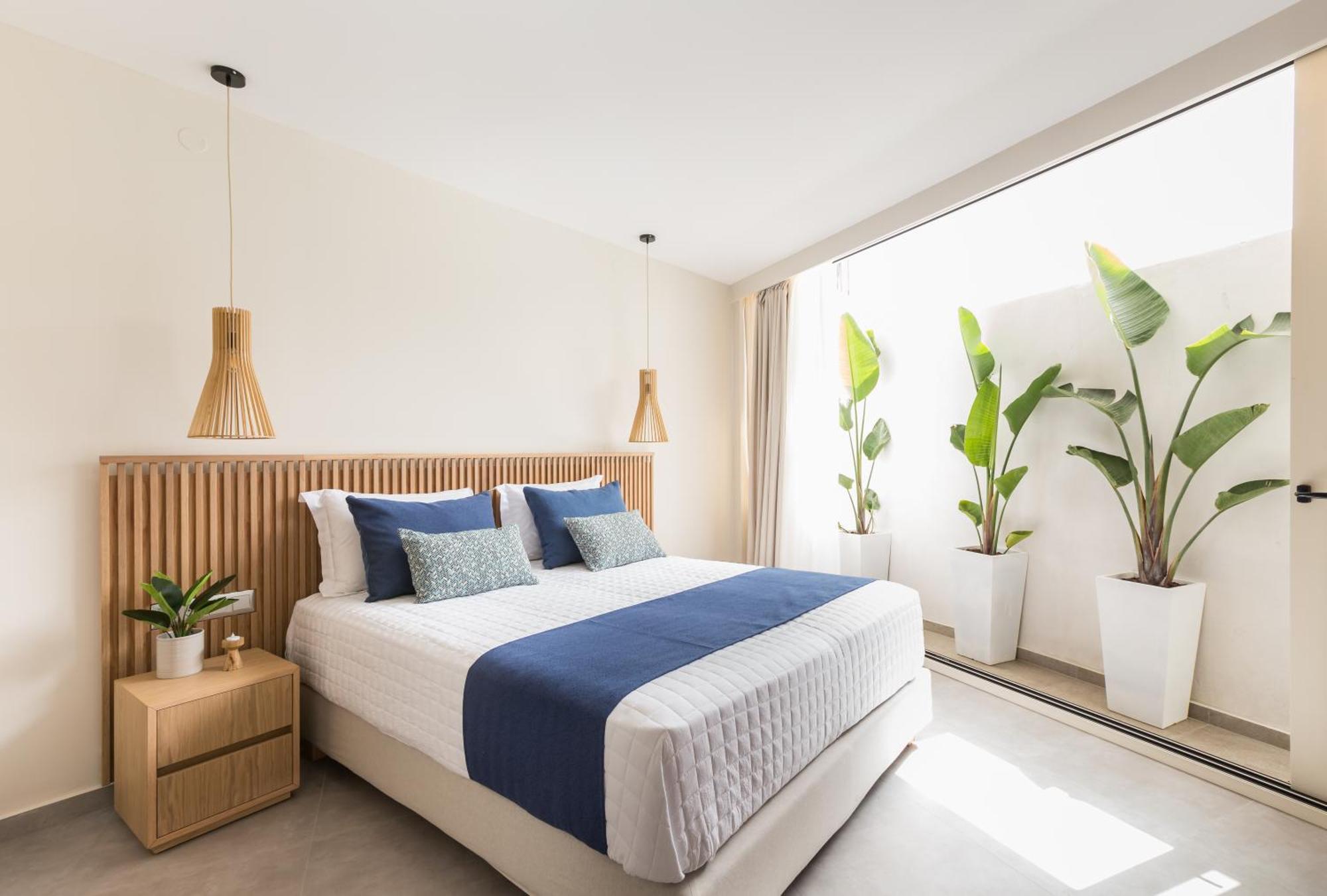 Iris, Beachfront, With Jacuzzi, Up To 9 Guests, Mpali Beach, Rethymno! * Bali (Crete)