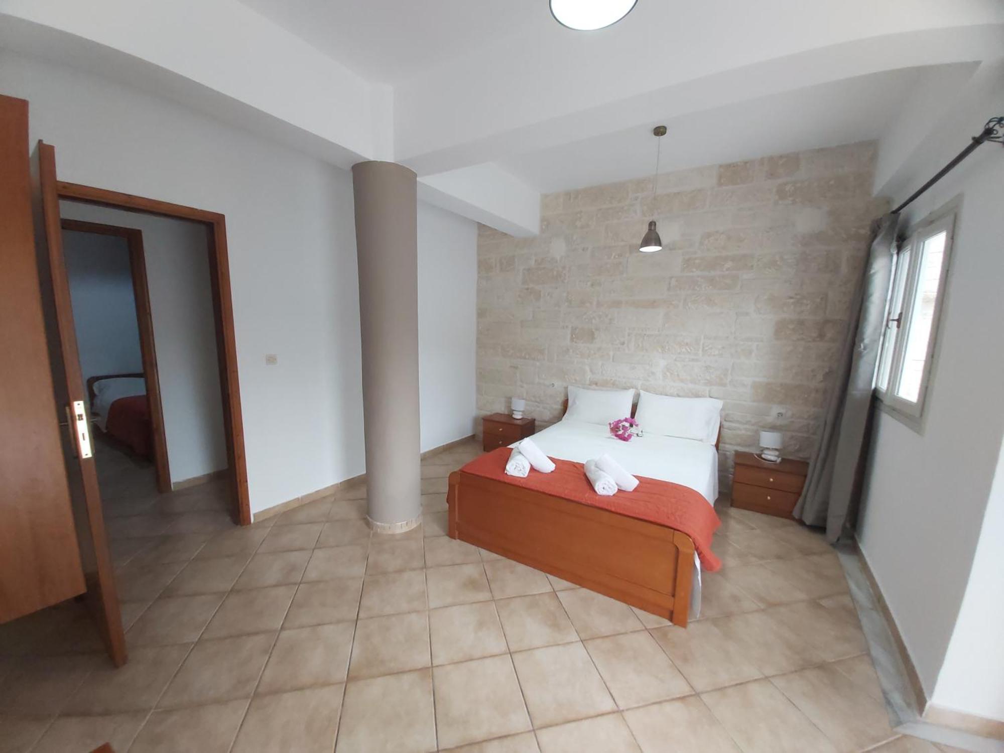 Apartment Bodikos & *