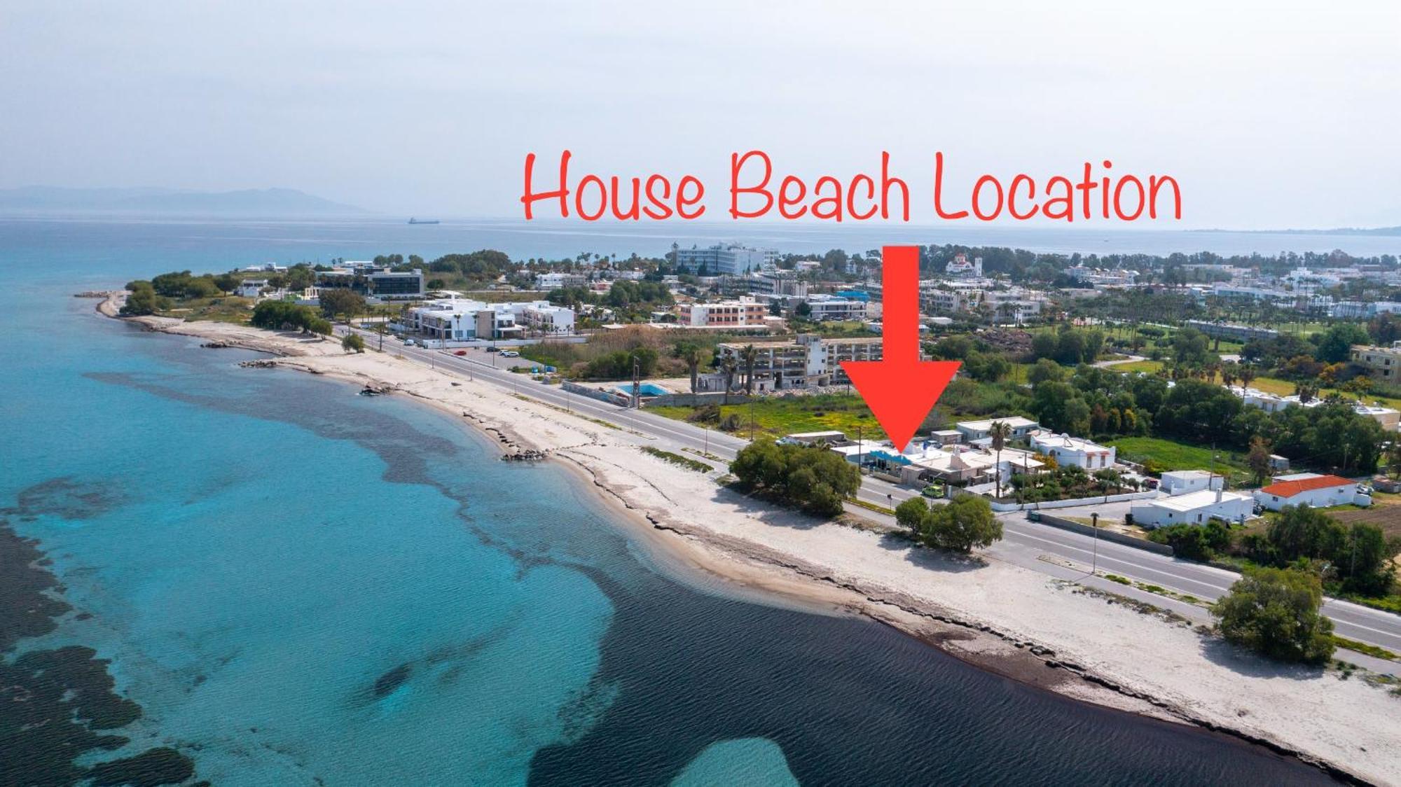 Sun & Waves Beachfront Apartment