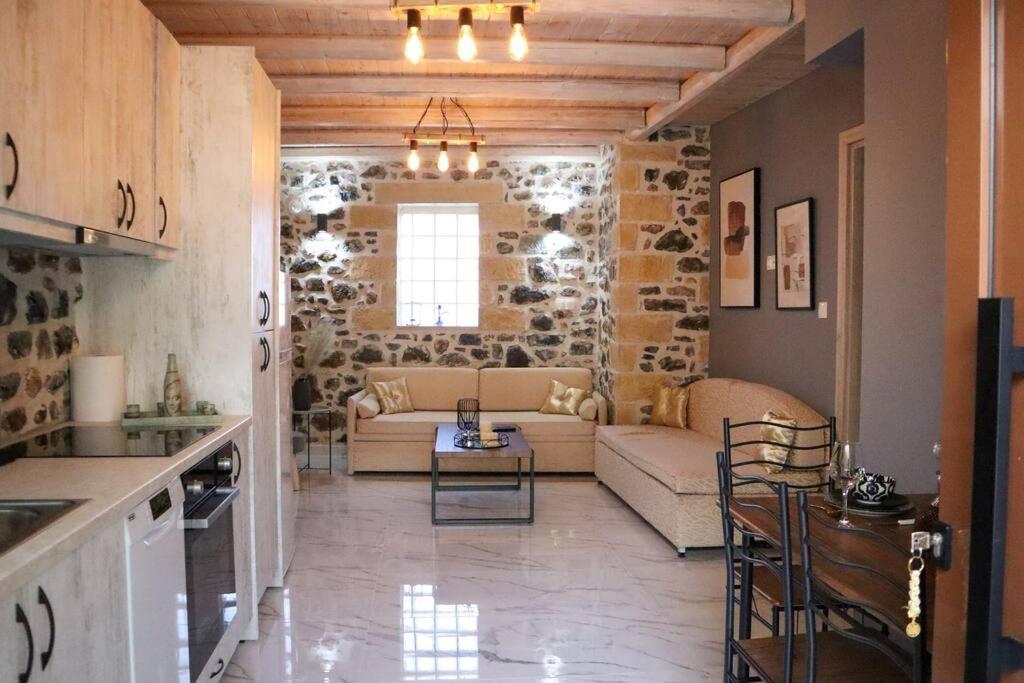 Apartment Emmanouil *