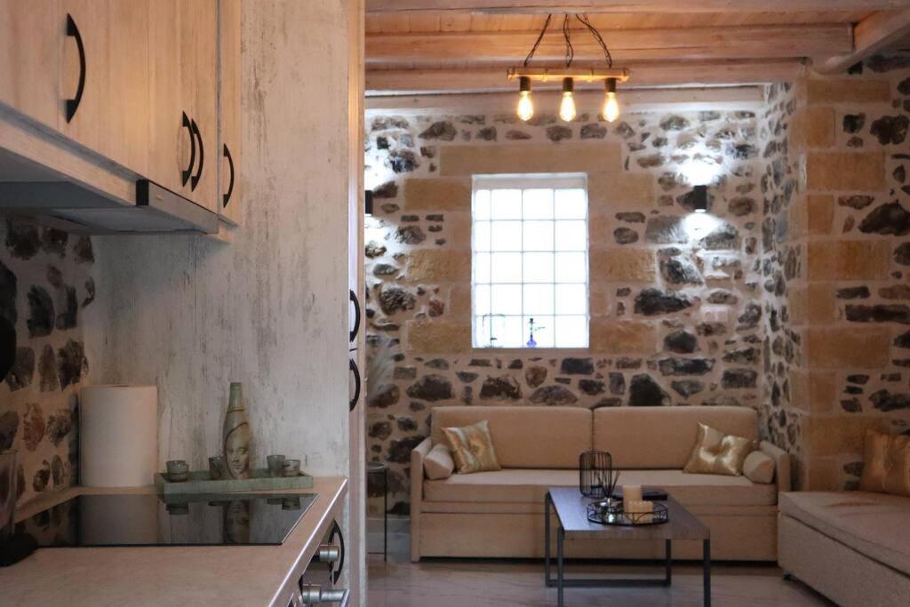 Emmanouil Apartment
