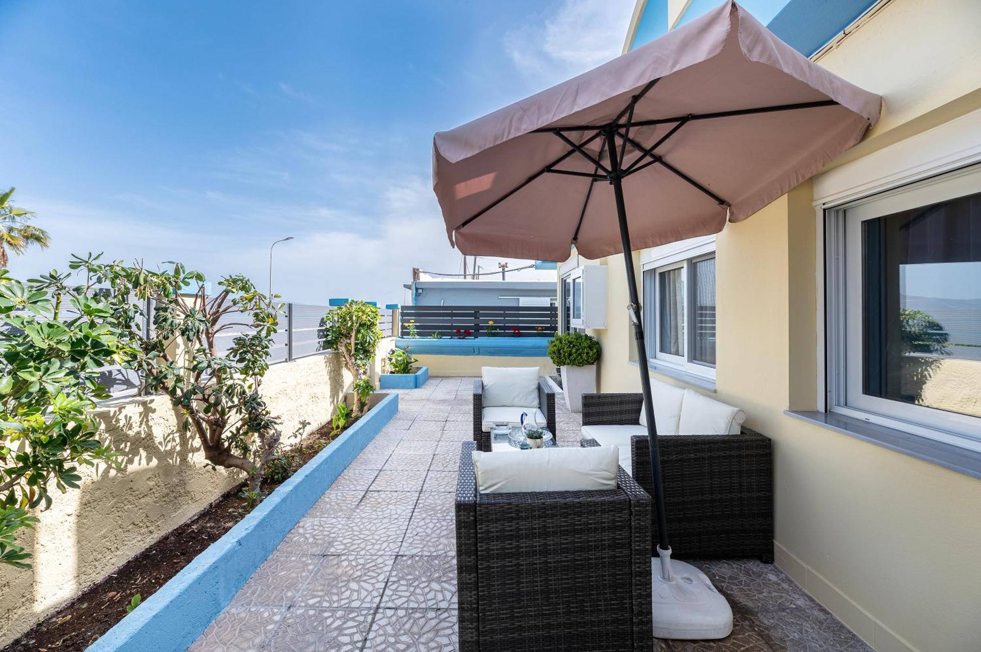 Apartment Sun & Waves Beachfront