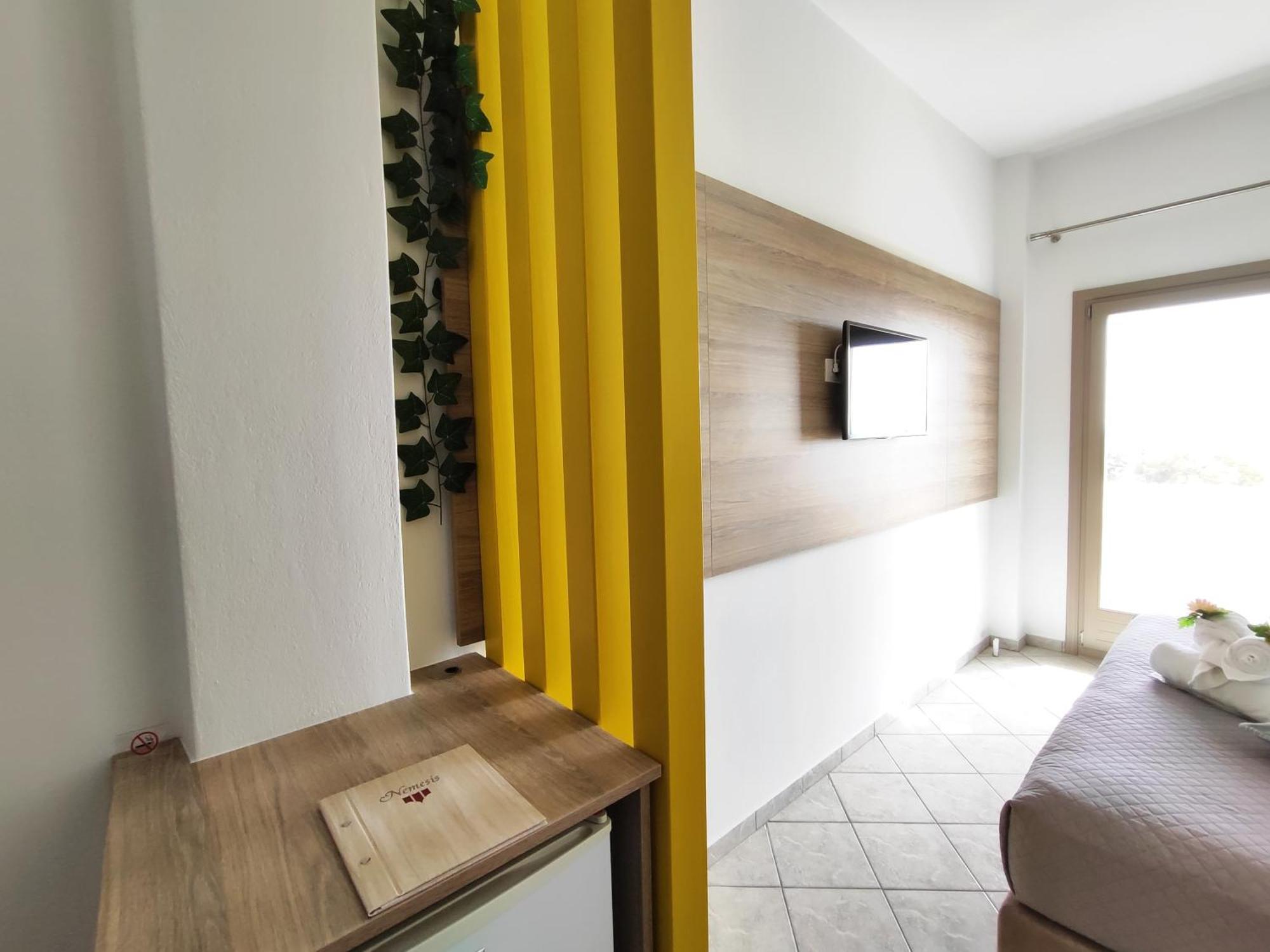 Aparthotel Nemesis 2*