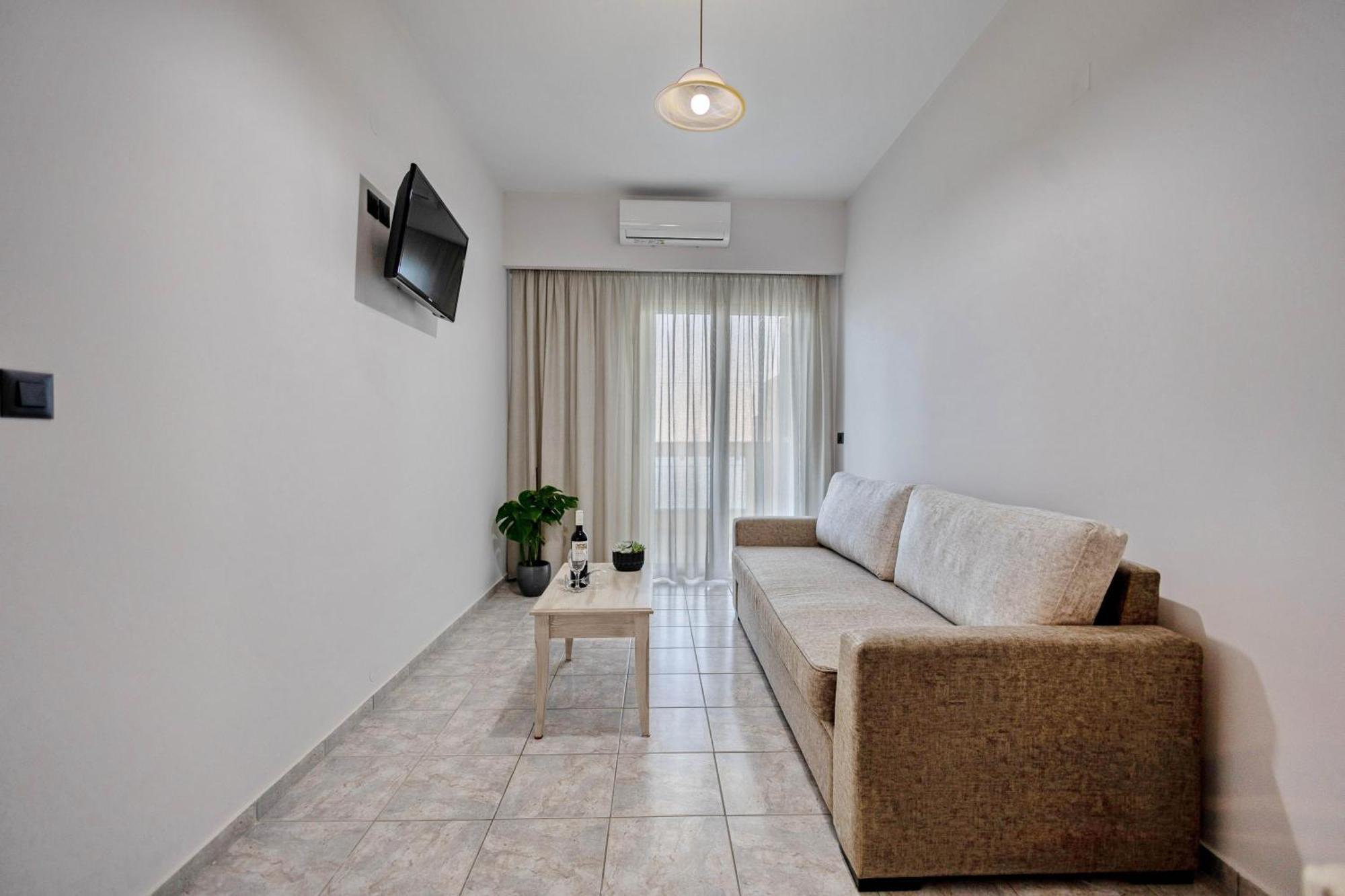 Apartment Santa Marina Rodakino