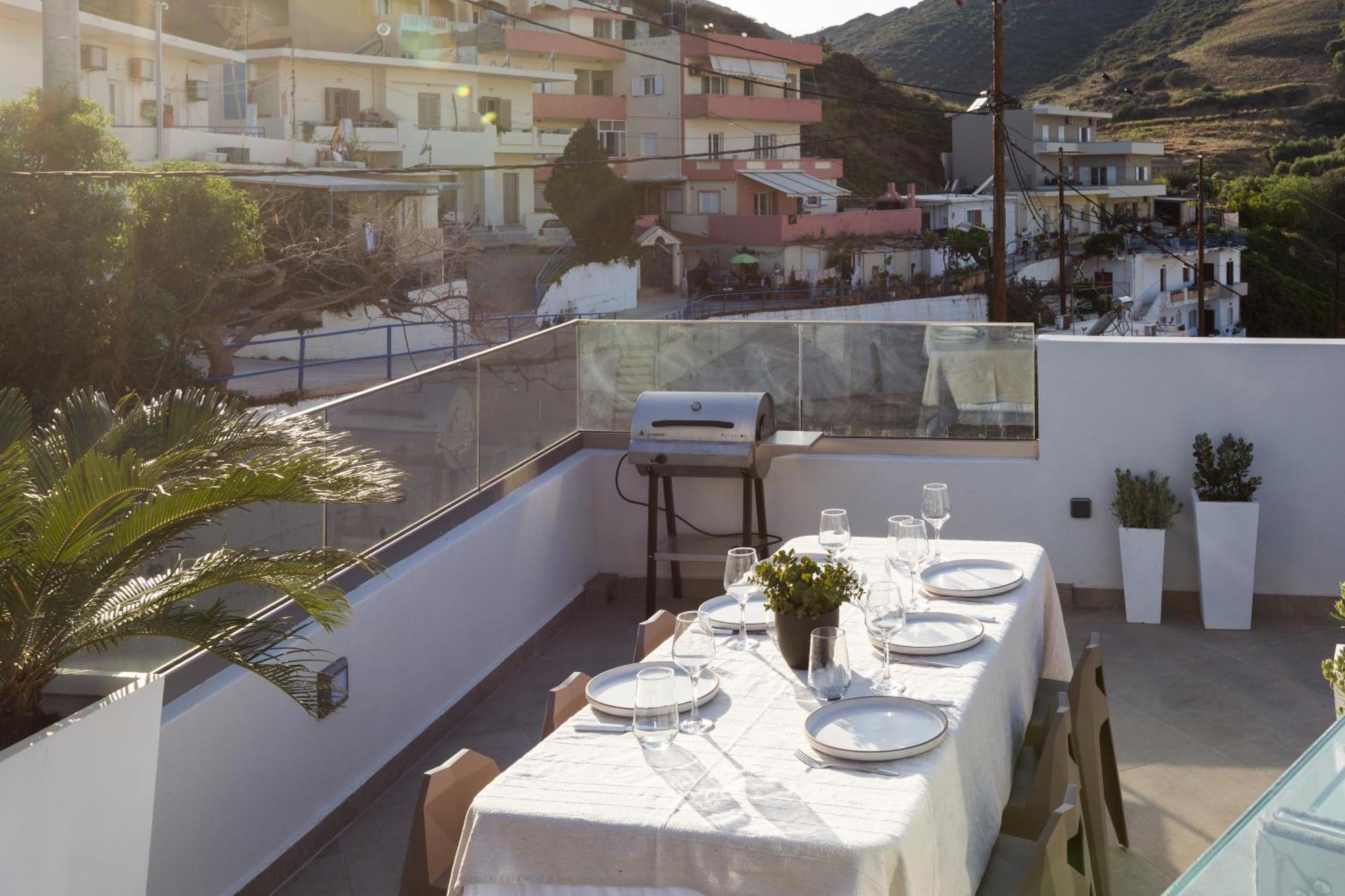 Iris, Beachfront, With Jacuzzi, Up To 9 Guests, Mpali Beach, Rethymno! * Bali (Crete)