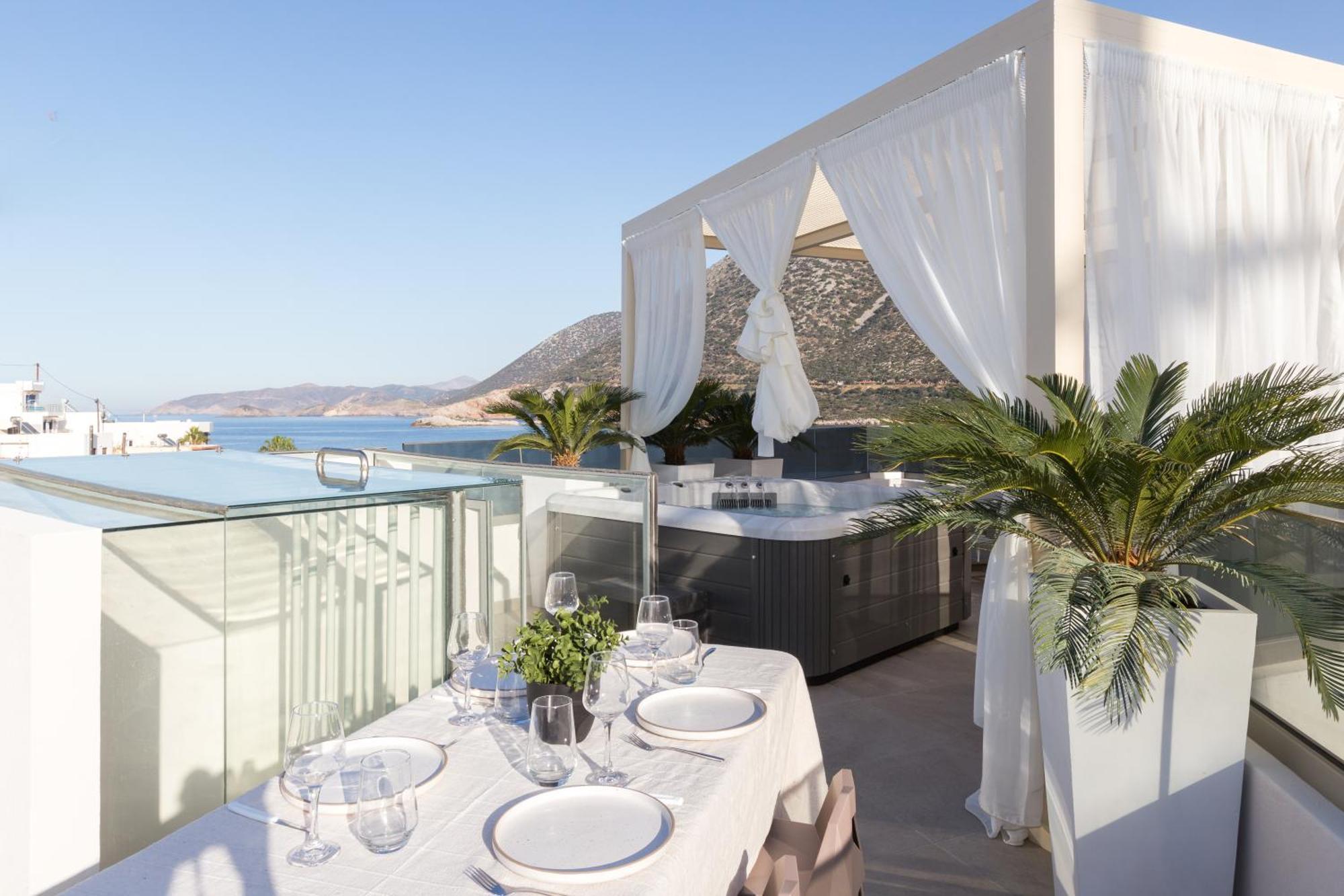Iris, Beachfront, With Jacuzzi, Up To 9 Guests, Mpali Beach, Rethymno! Villa