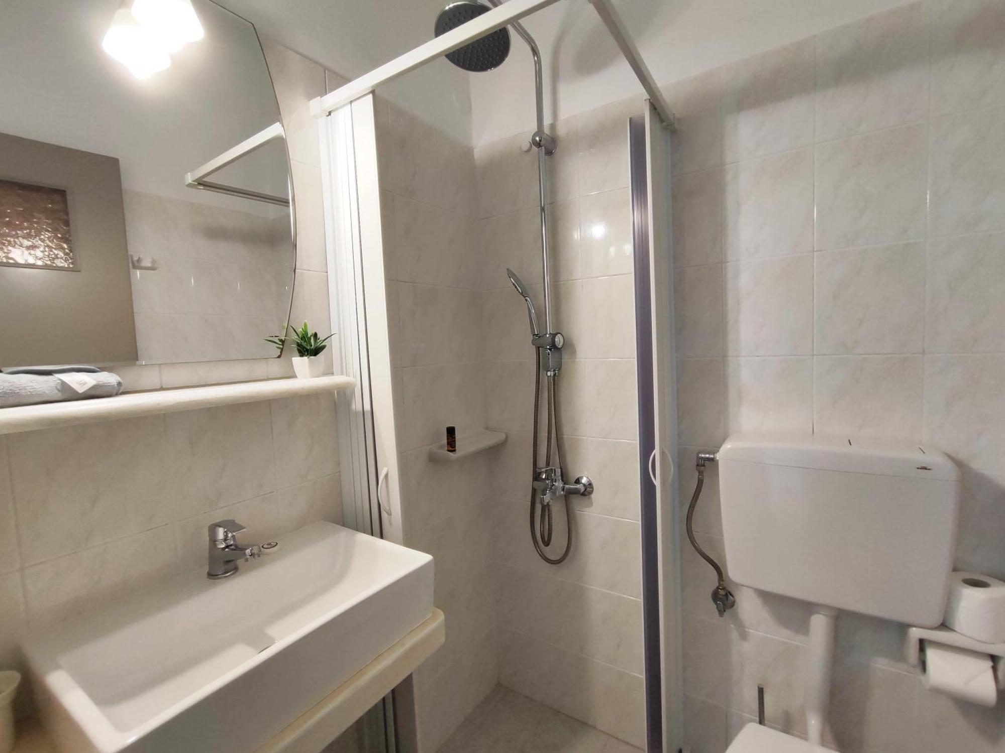 Nemesis Aparthotel 2*