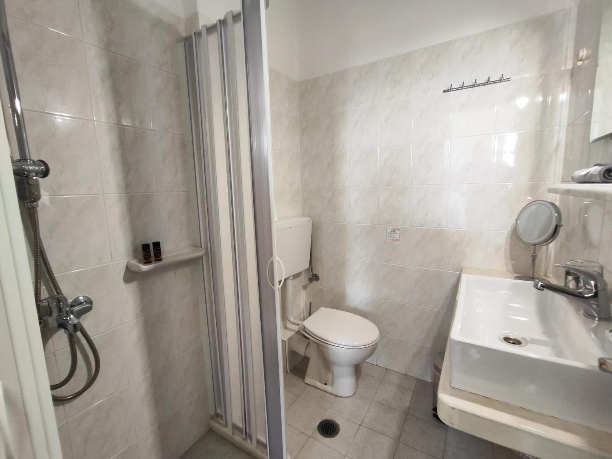 Aparthotel Nemesis Fira (Santorini)