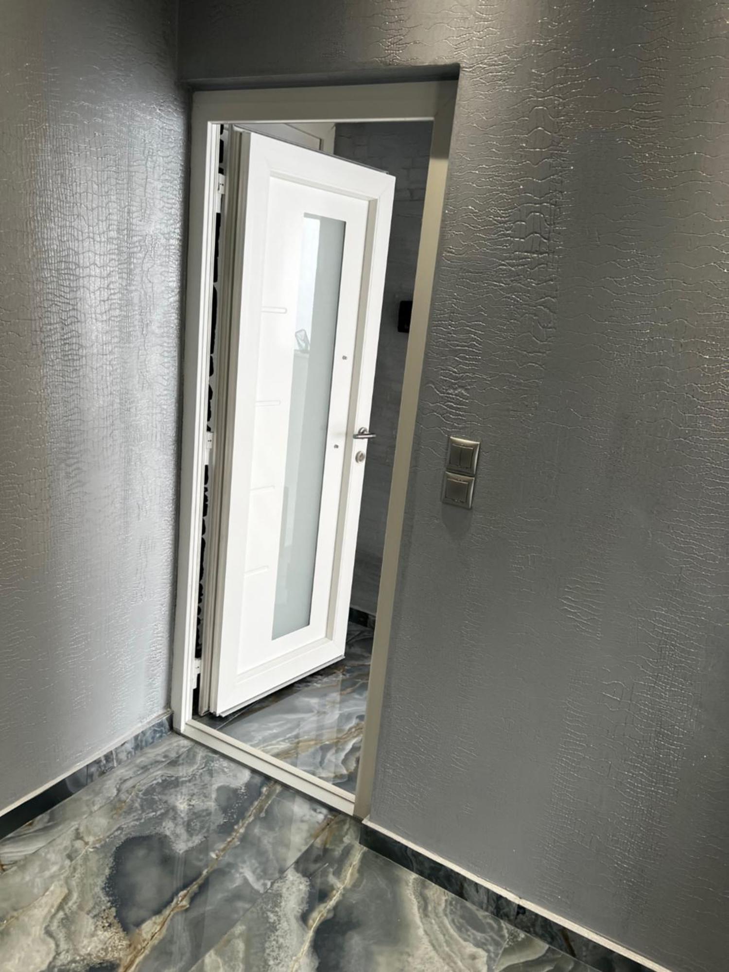 Firstline 1o Floor