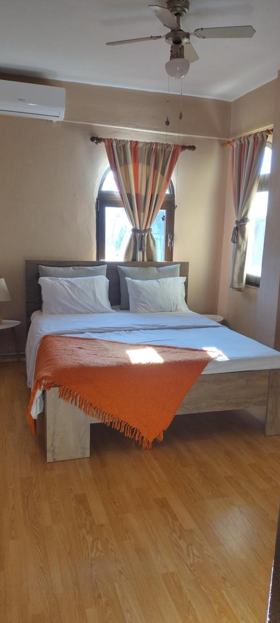 Villa Olga & *