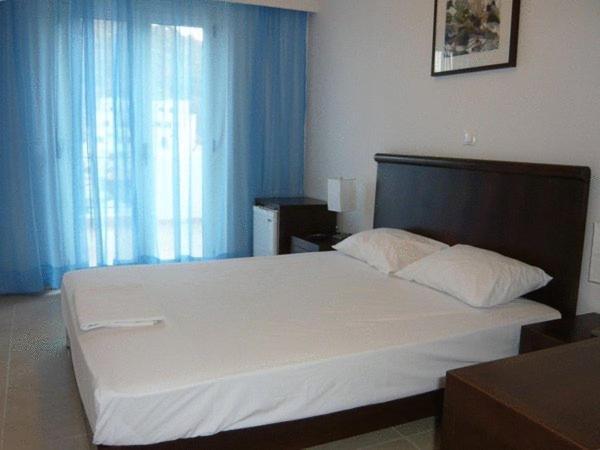 Glaros Aparthotel 2*