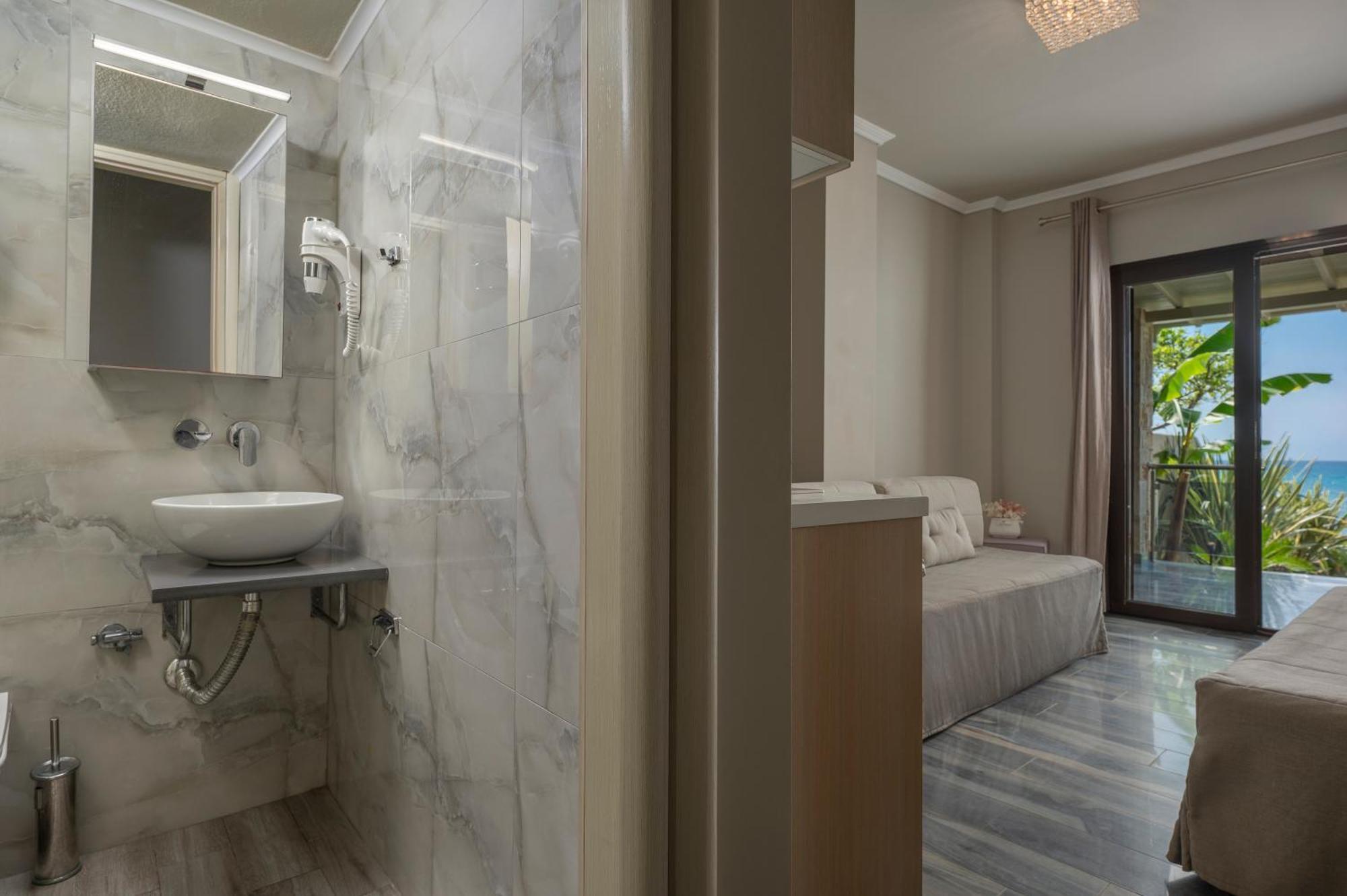Apartment Alkioni By The Sea Siviri