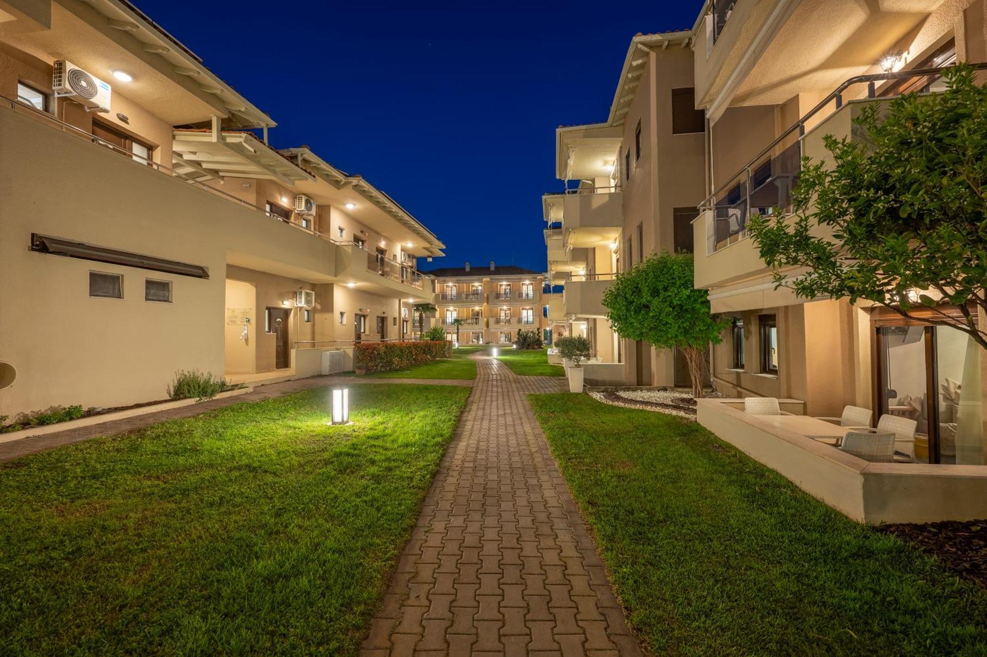 Alkioni By The Sea Apartment Siviri
